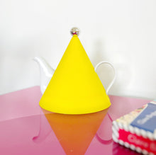 Load image into Gallery viewer, Vintage Yellow Memphis Style Teapot
