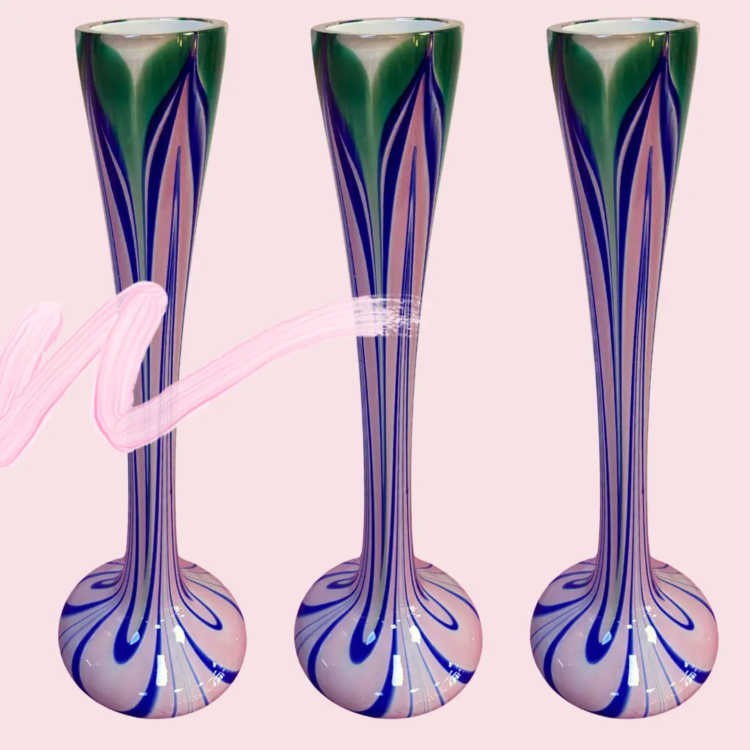 Grand vase soliflore verre soufflé bleu, rose et vert, vintage années 70 