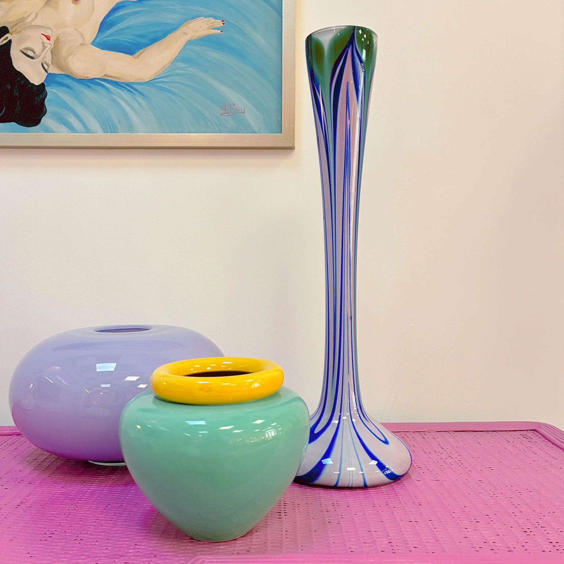 Grand vase soliflore verre soufflé bleu, rose et vert, vintage années 70