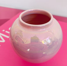 Charger l&#39;image dans la galerie, Vase iridescent rose
