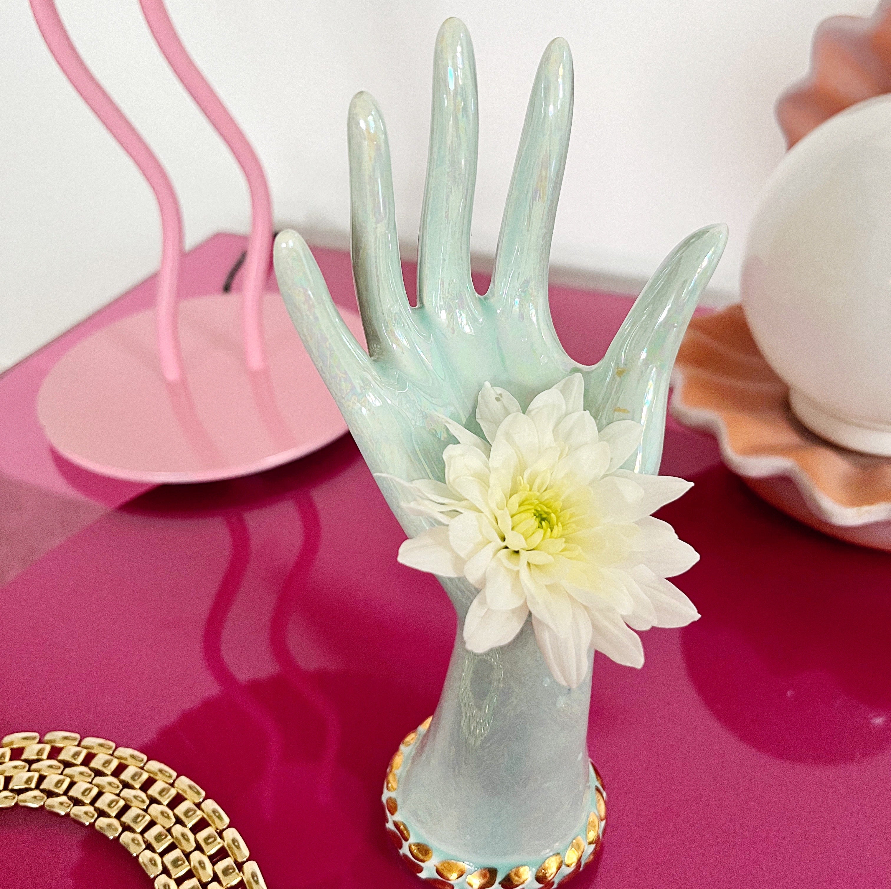 Vase main vintage iridescent