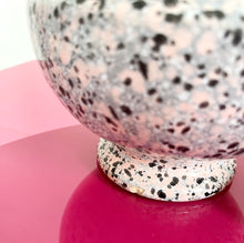 Load image into Gallery viewer, Pink speckled vase
