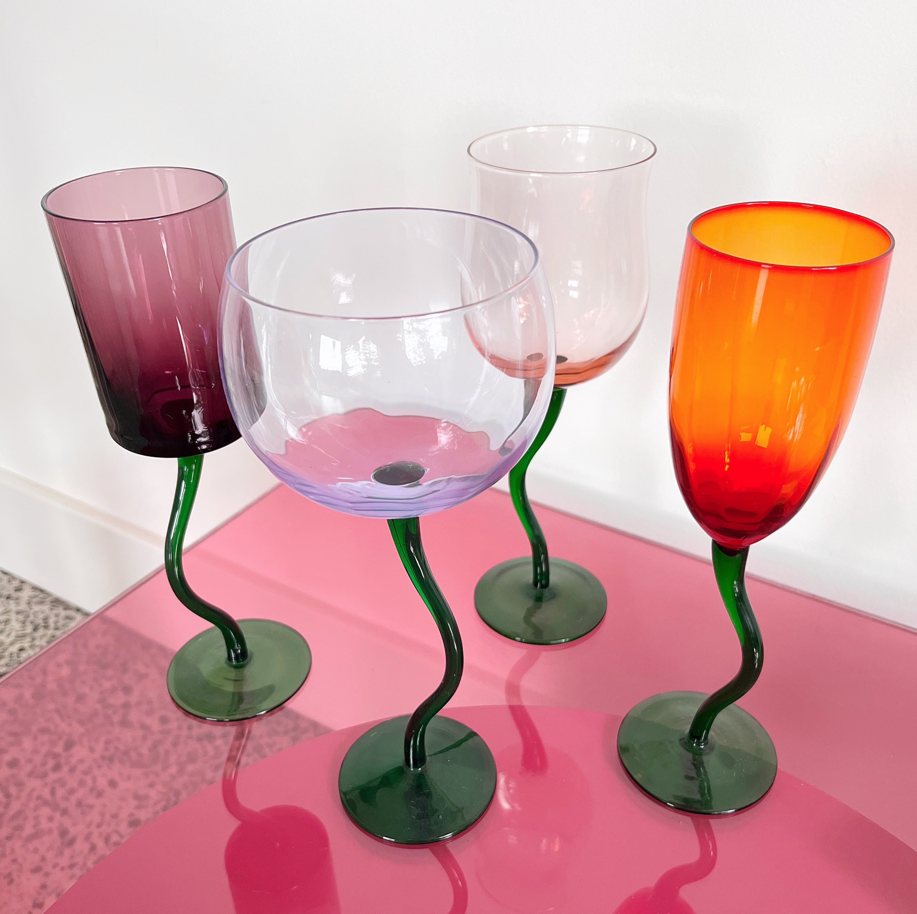 Verres à pieds zig-zag