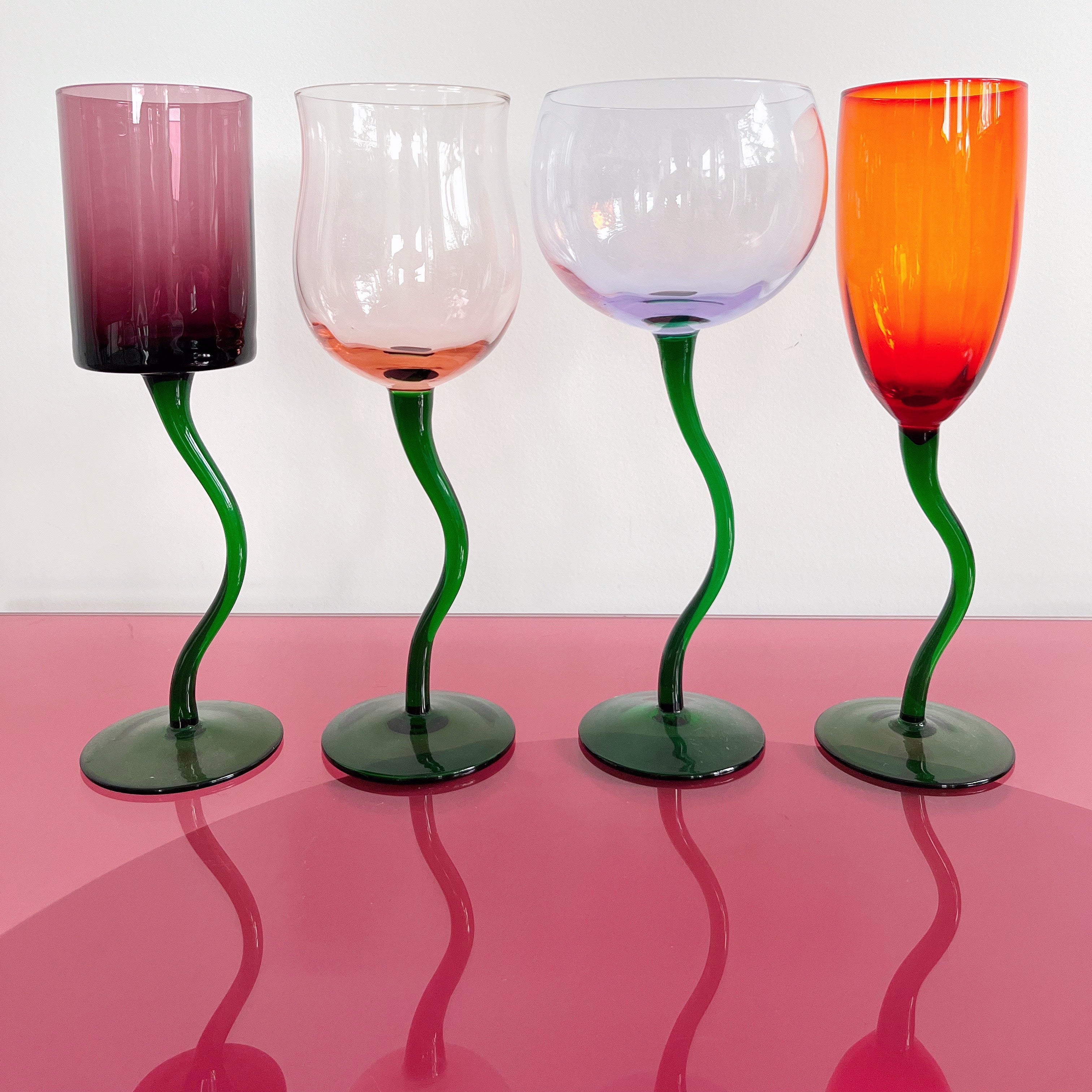 Verres à pieds zig-zag