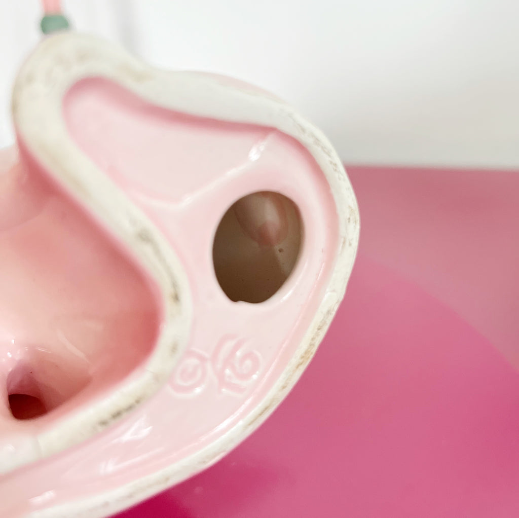 Chat en céramique rose 70’s