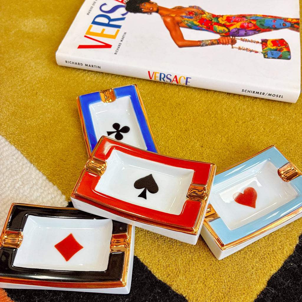 Set de 4 cendriers en porcelaine de Limoges cartes à jouer dorures, années 70