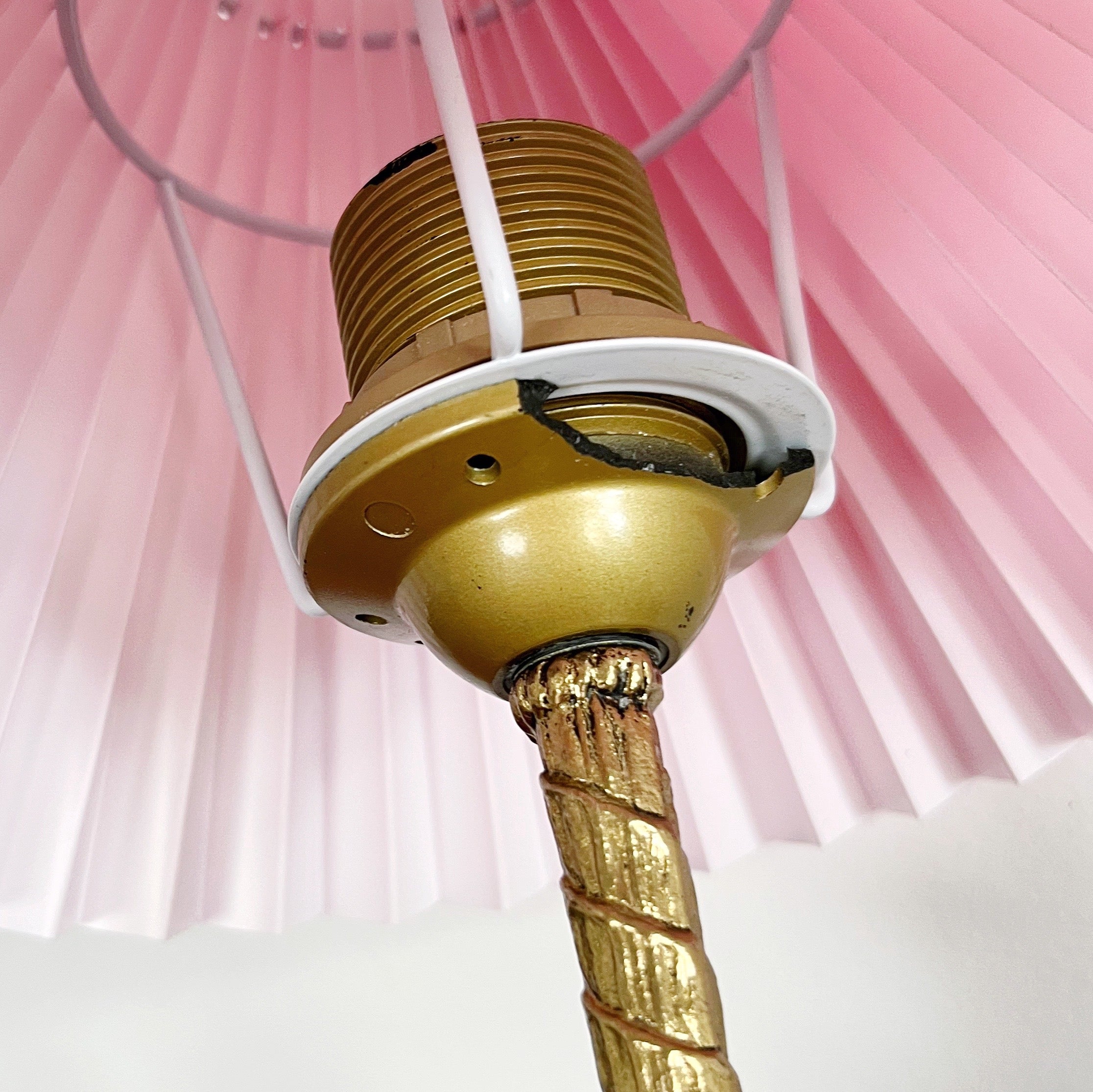 Lampe fleur laiton 70s