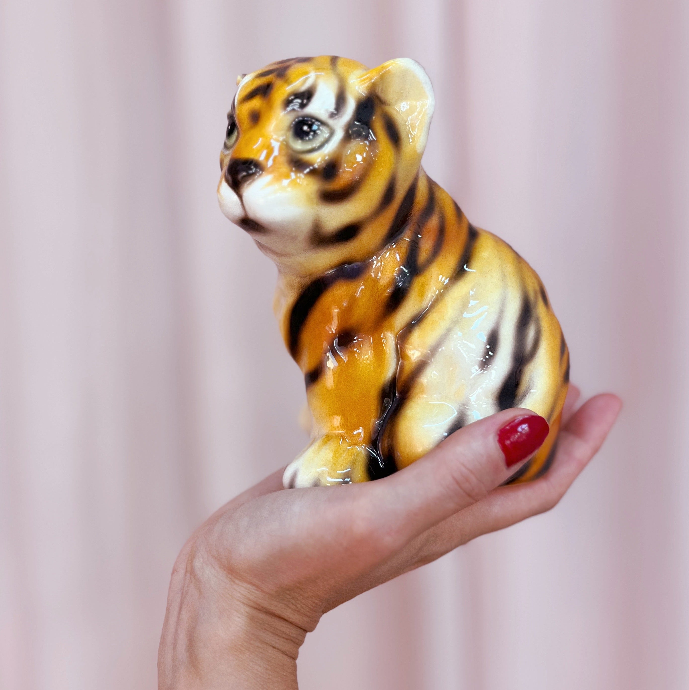 Statuette Bébé Tigre en Céramique Émaillée – Italie, Années 70