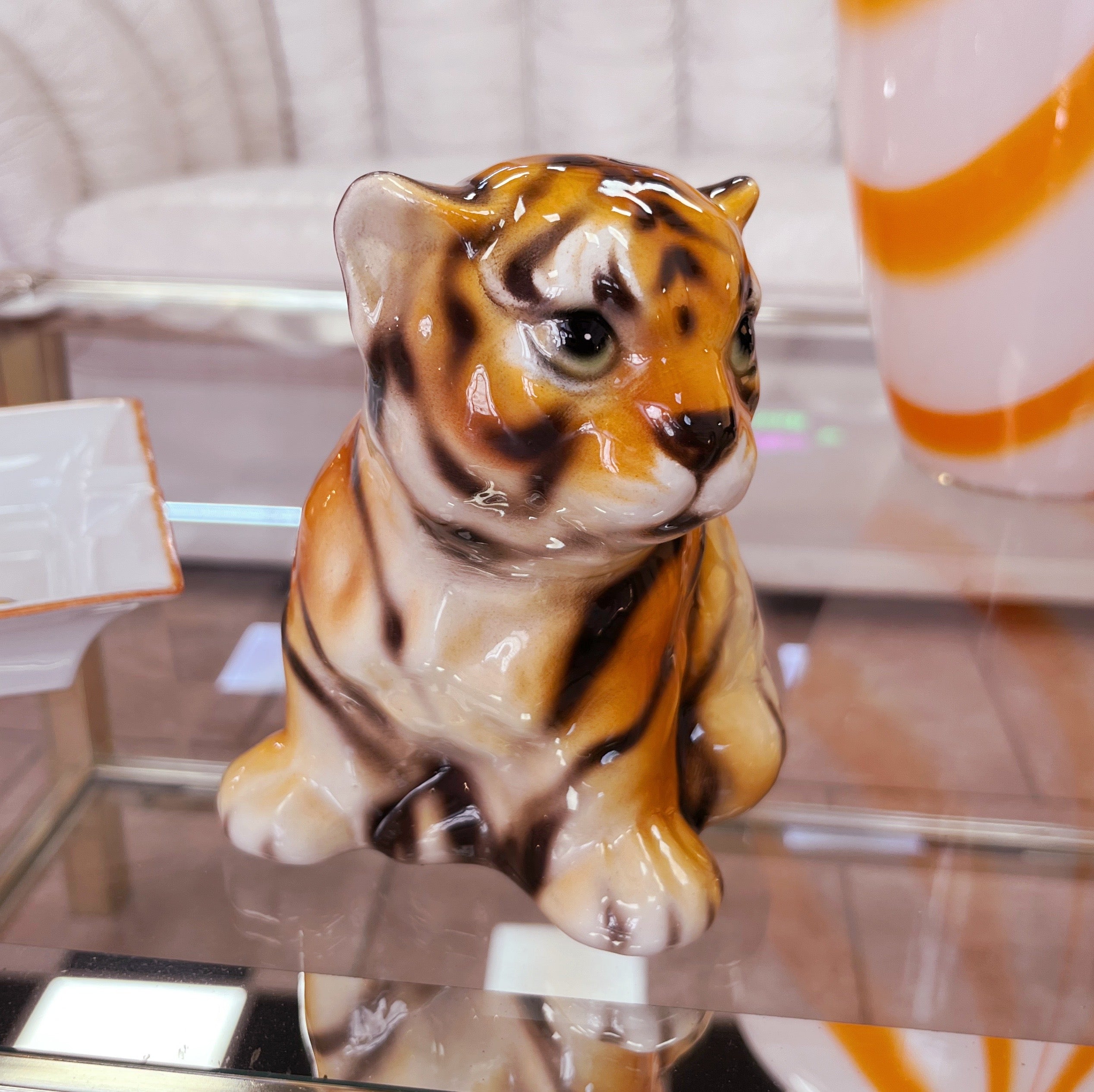 Statuette Bébé Tigre en Céramique Émaillée – Italie, Années 70