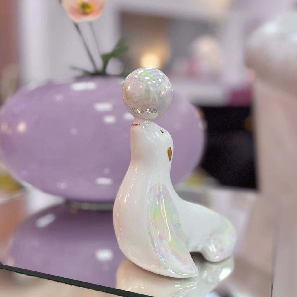 Statuette Otarie en Porcelaine Irisée – Italie, Années 70