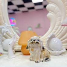 Load image into Gallery viewer, Chien en céramique vintage

