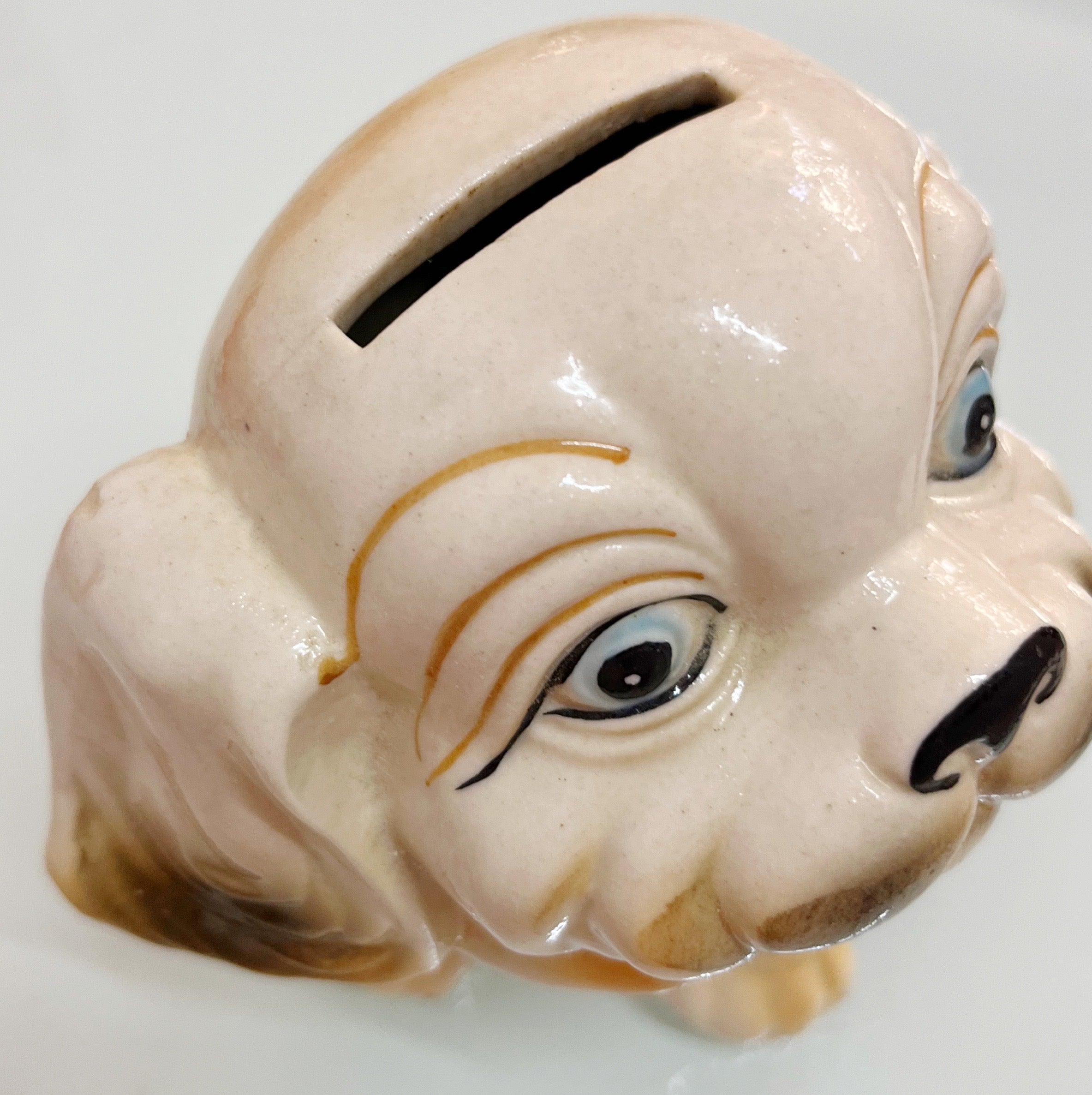 Chien en céramique vintage