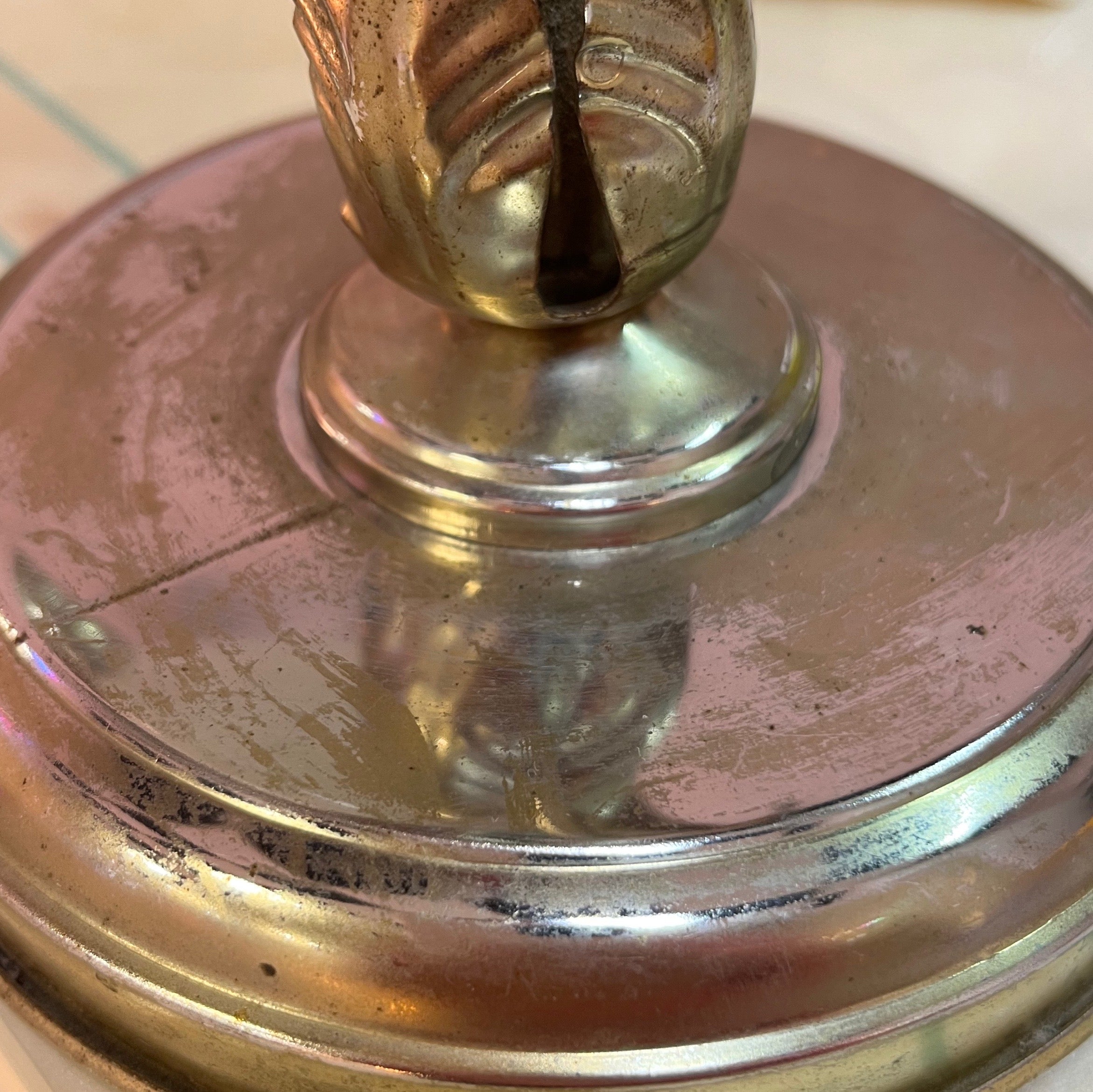 Lampe feuilles dorée 70s