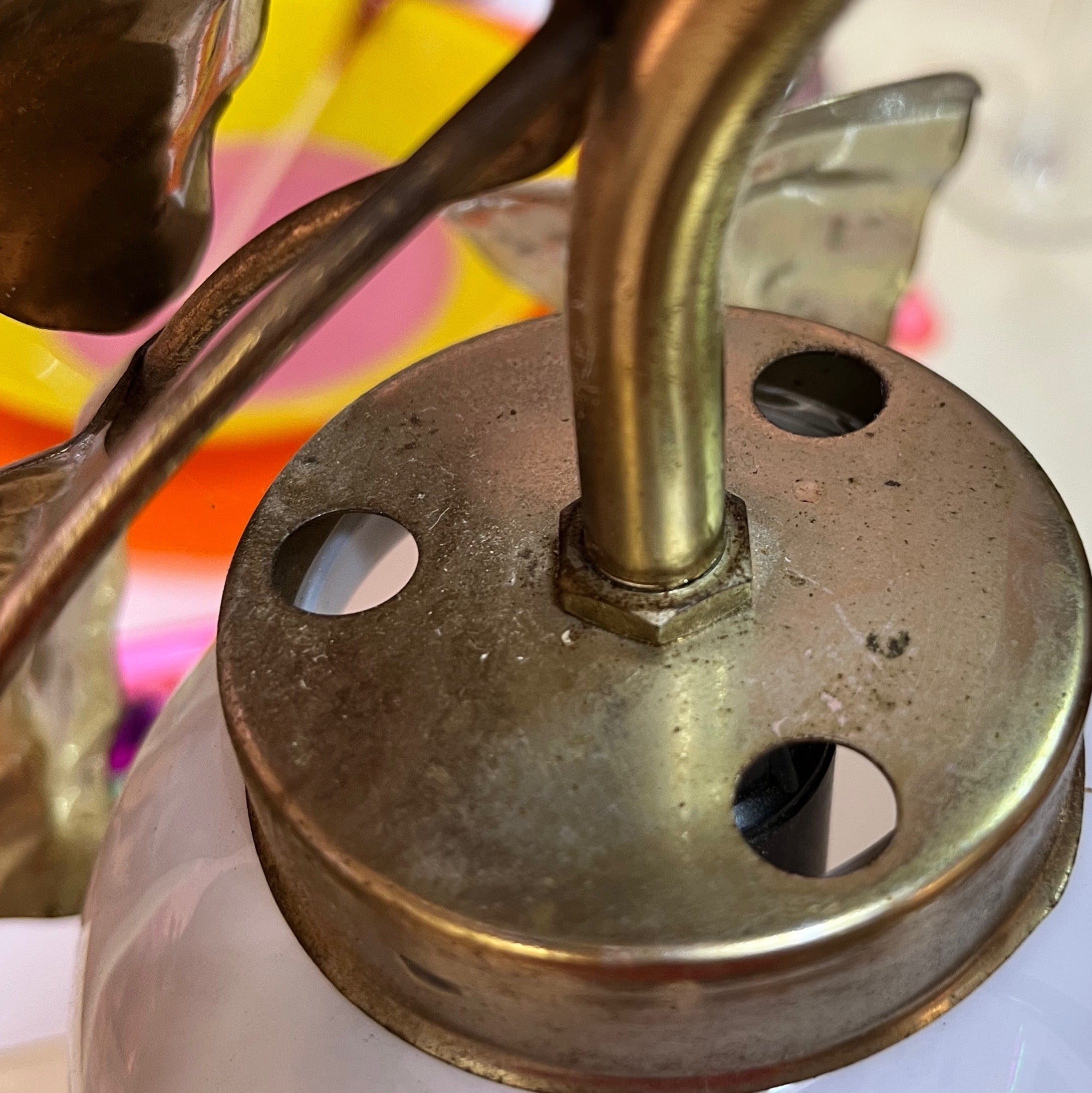 Lampe feuilles dorée 70s