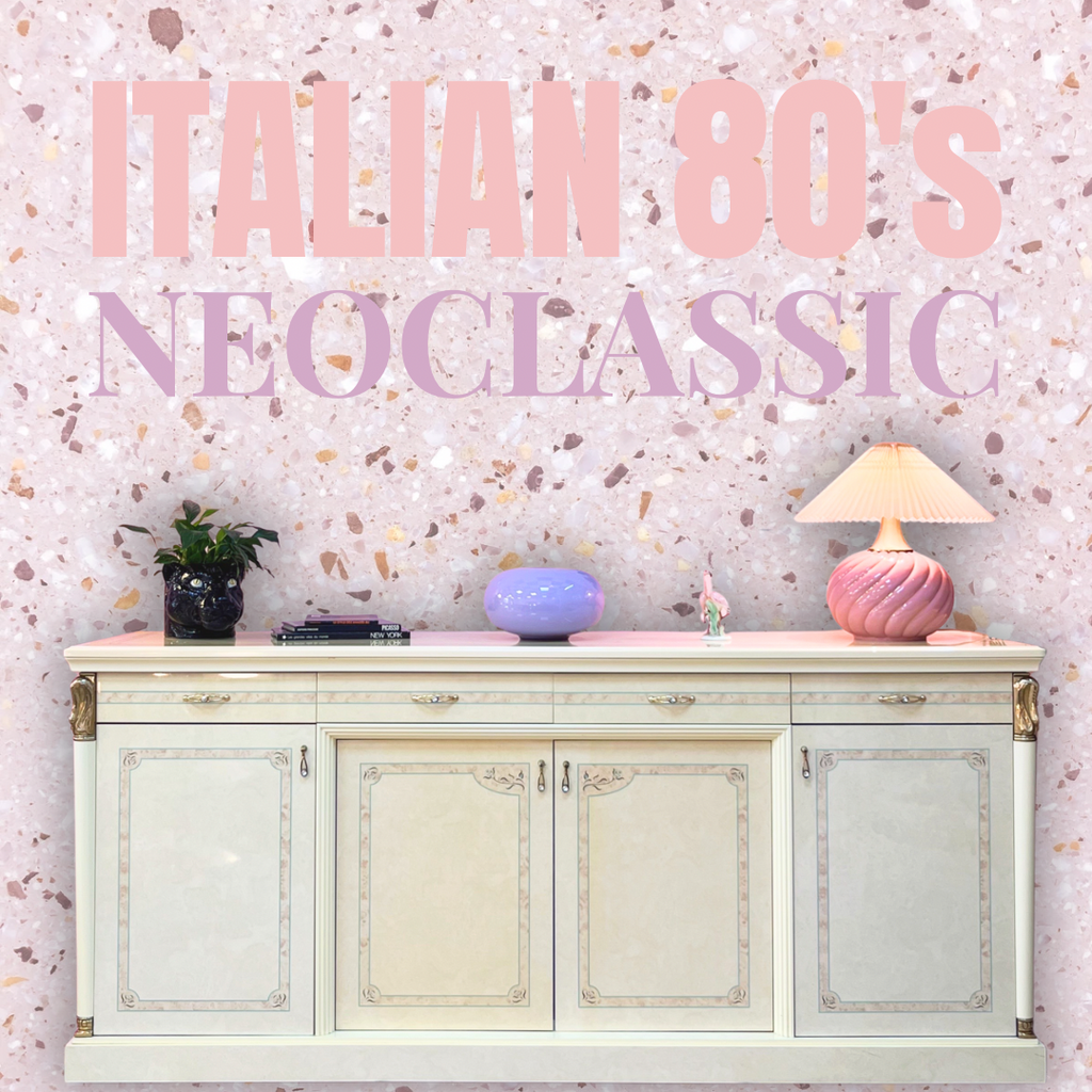 Buffet italien néoclassique laqué ivoire, années 80