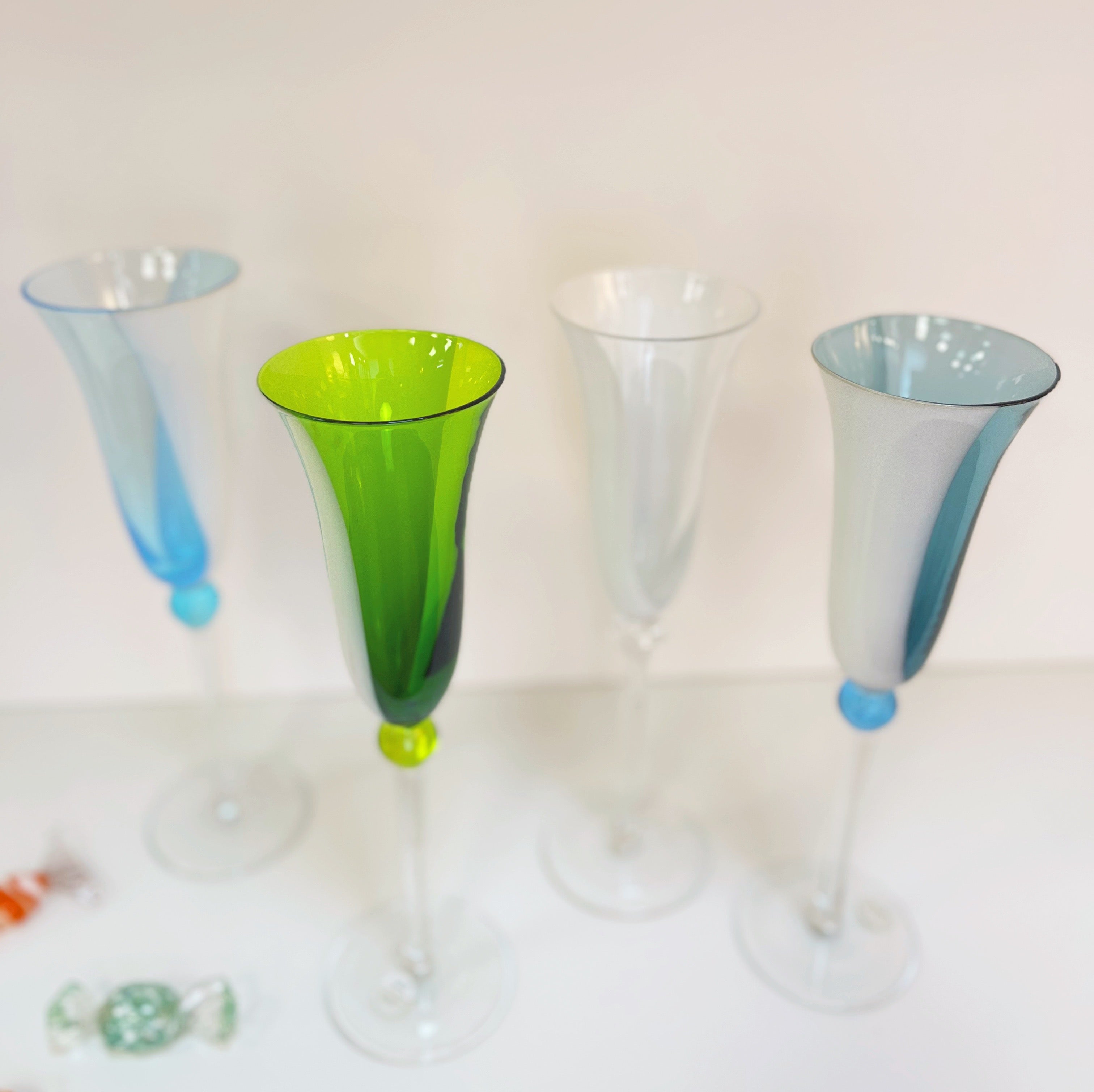 Flûtes en verre soufflé, set de 4, Italie, années 80