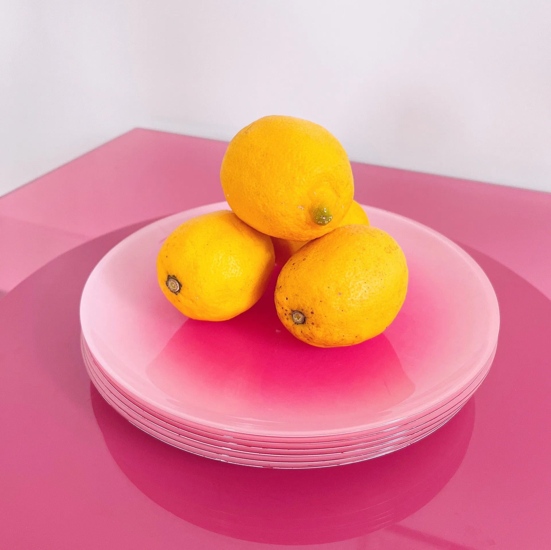 Assiettes gradient rose - Club Barbara