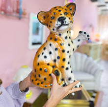 Charger l&#39;image dans la galerie, Léopard vintage en céramique italienne, 43cm, Années 80
