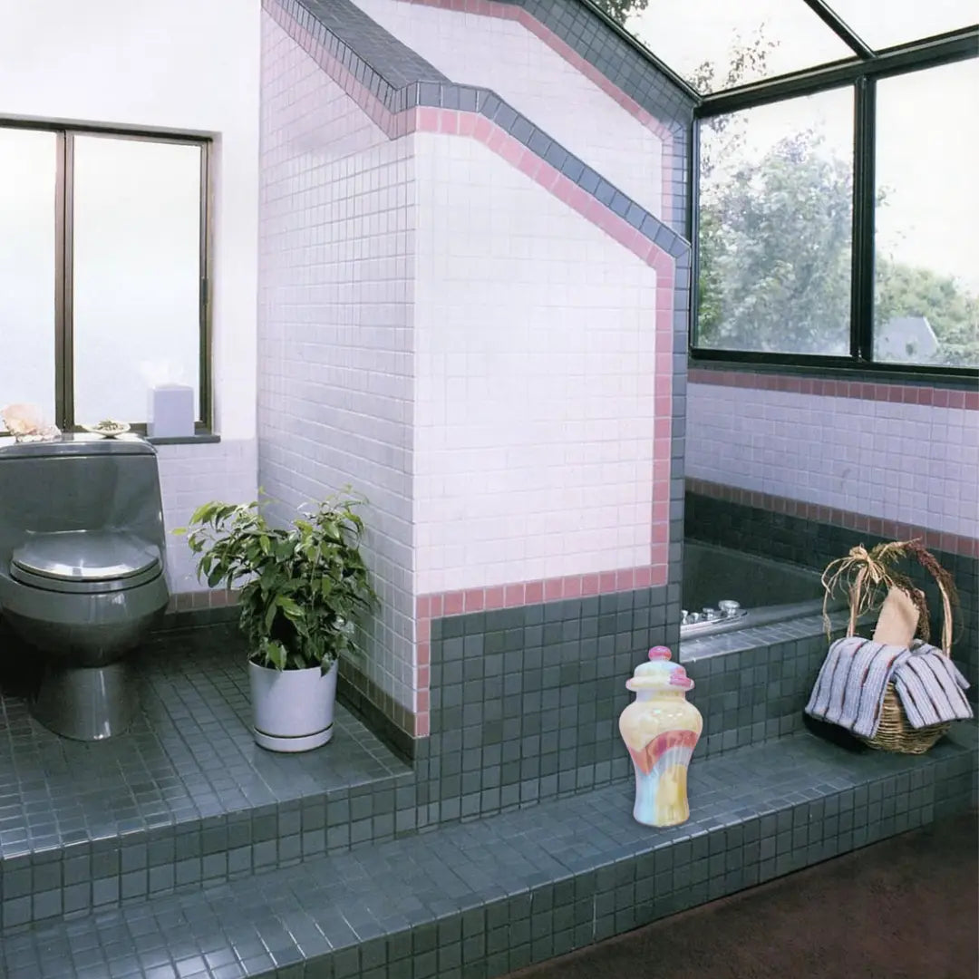 Bonbonnière vintage opaline pastel avec couvercle Club Barbara
