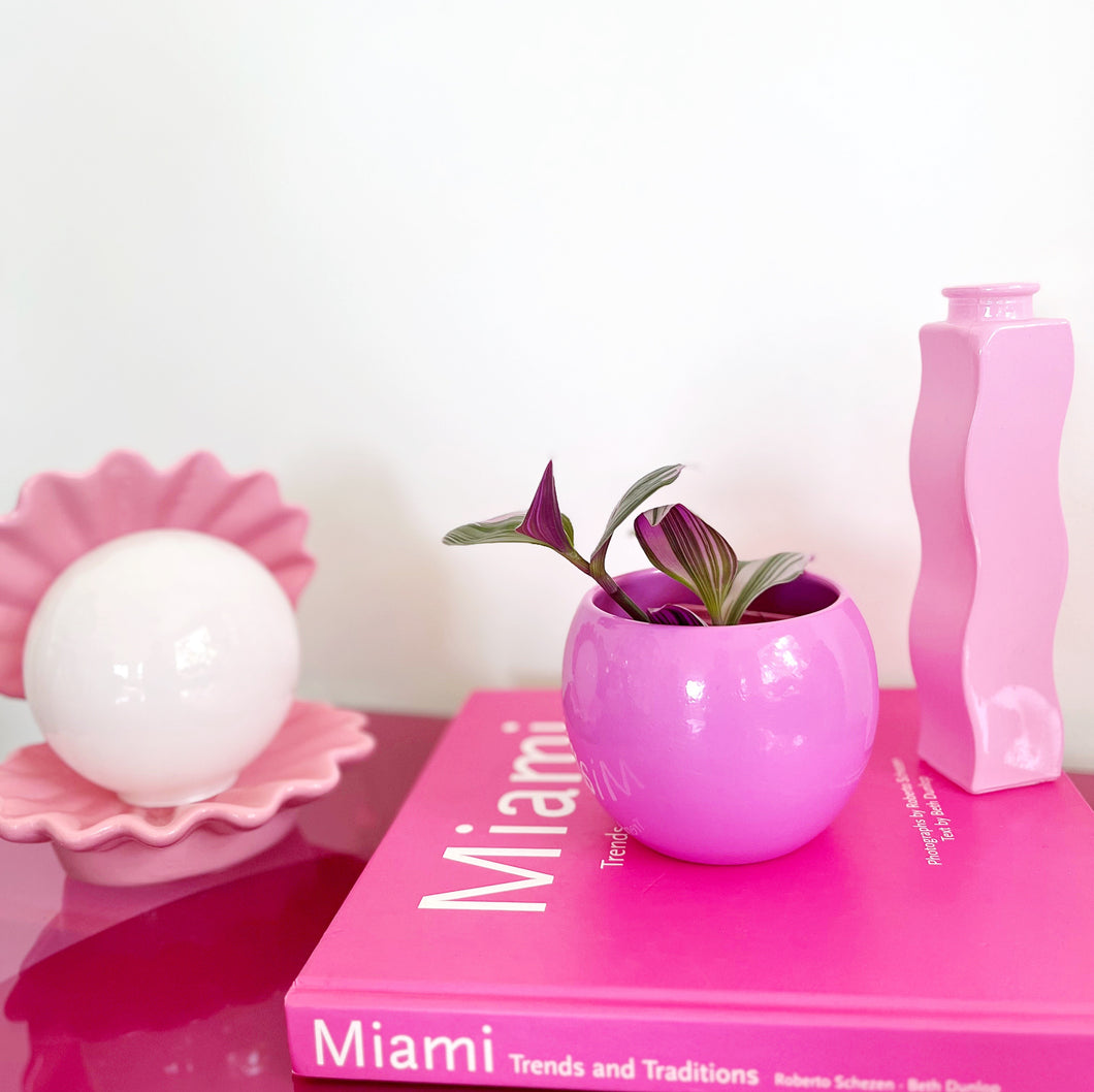 Vintage pink flowerpot