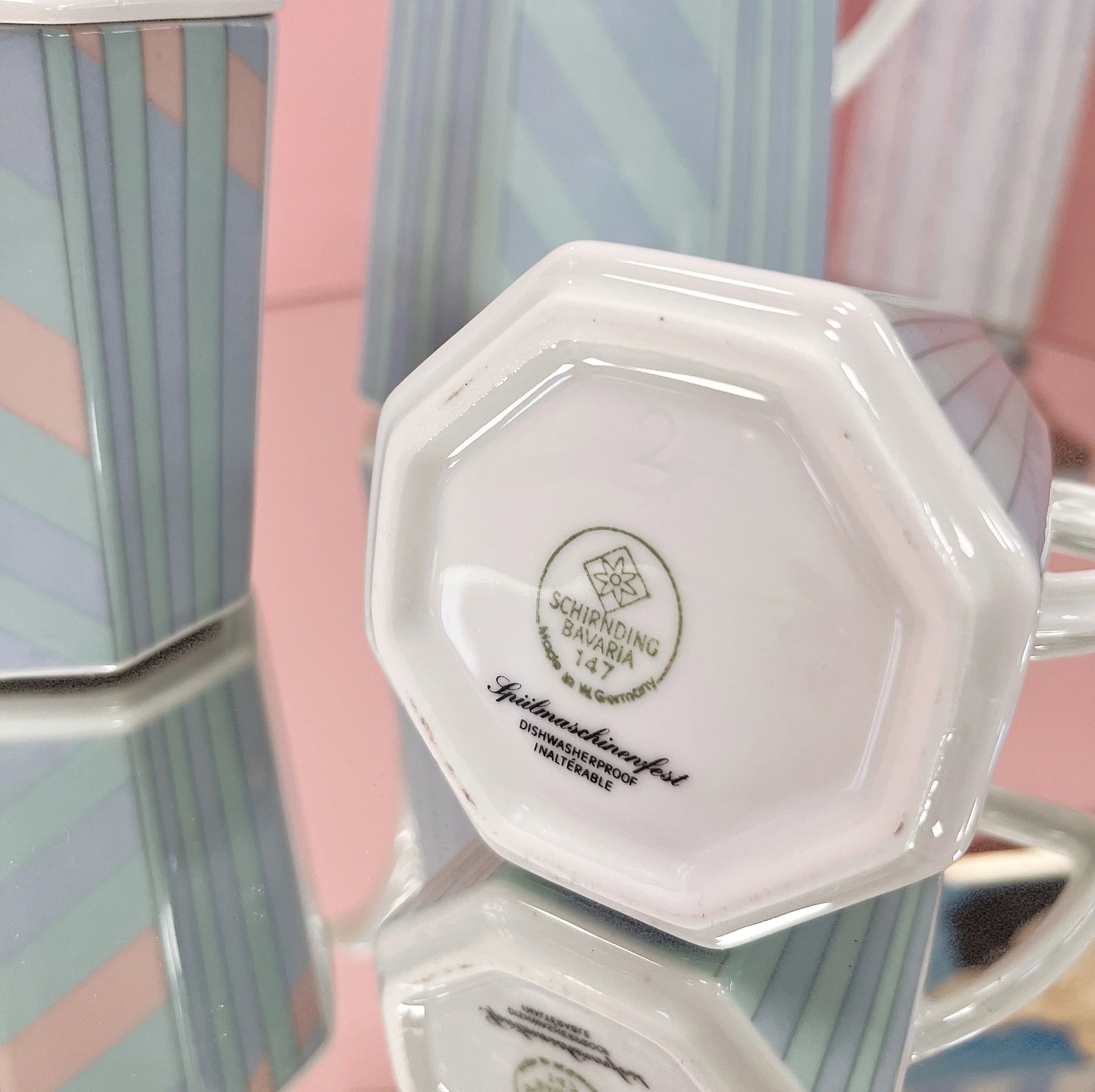 Cafetière en porcelaine vintage design années 80, Club Barbara