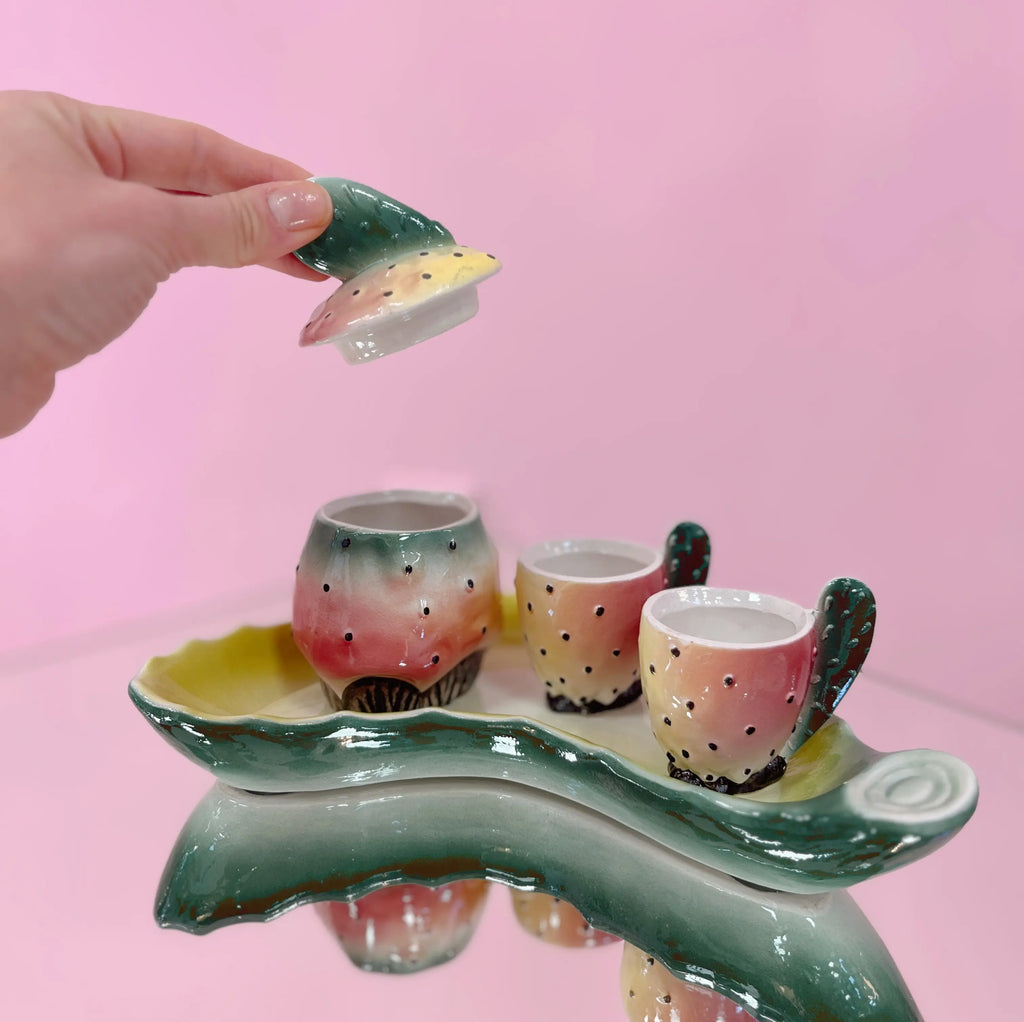 Service à café en céramique sicilienne barbotine figuier de Barbarie, années 70