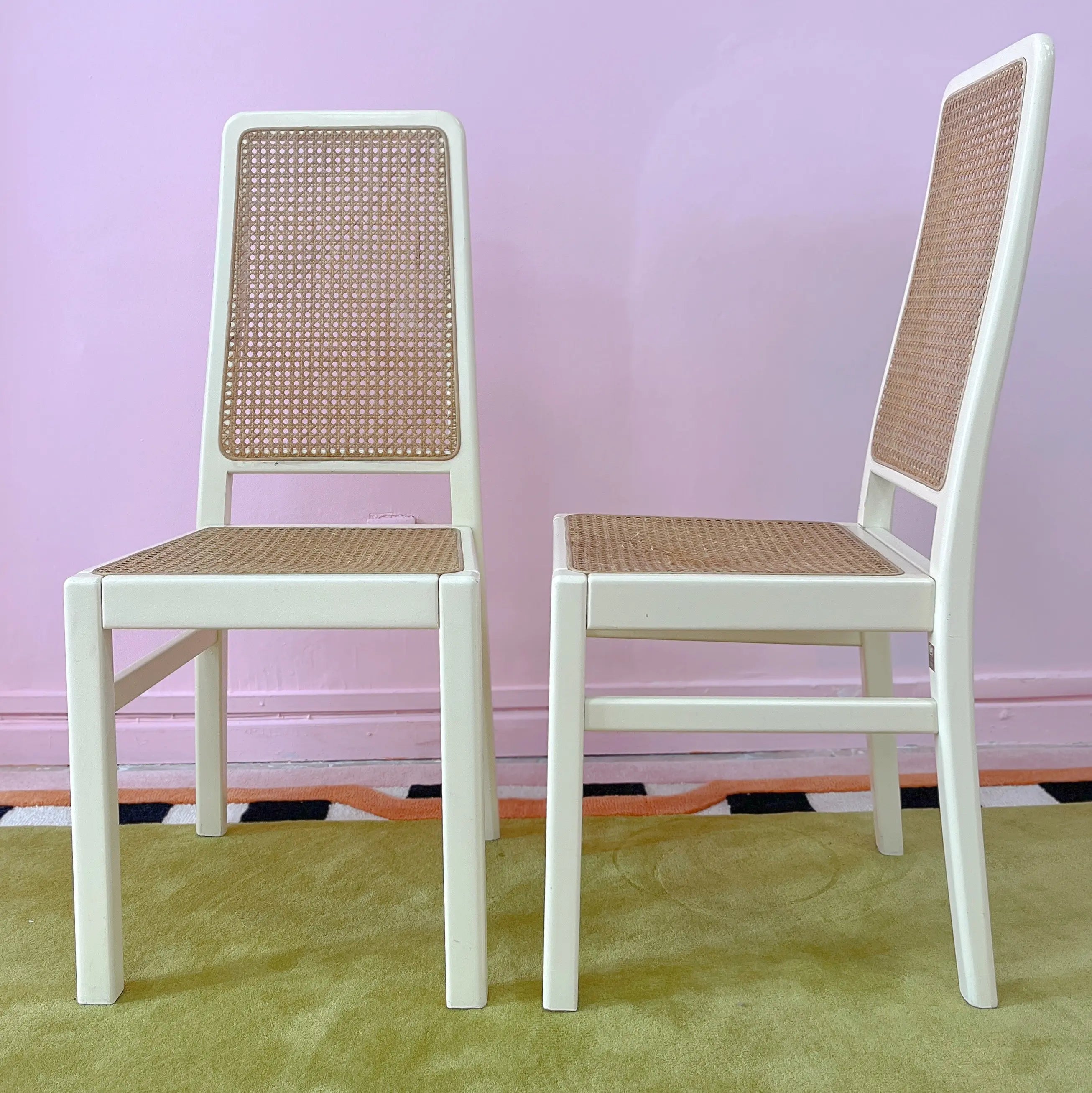 Chaises bois laqué cannage vintage, Club Barbara
