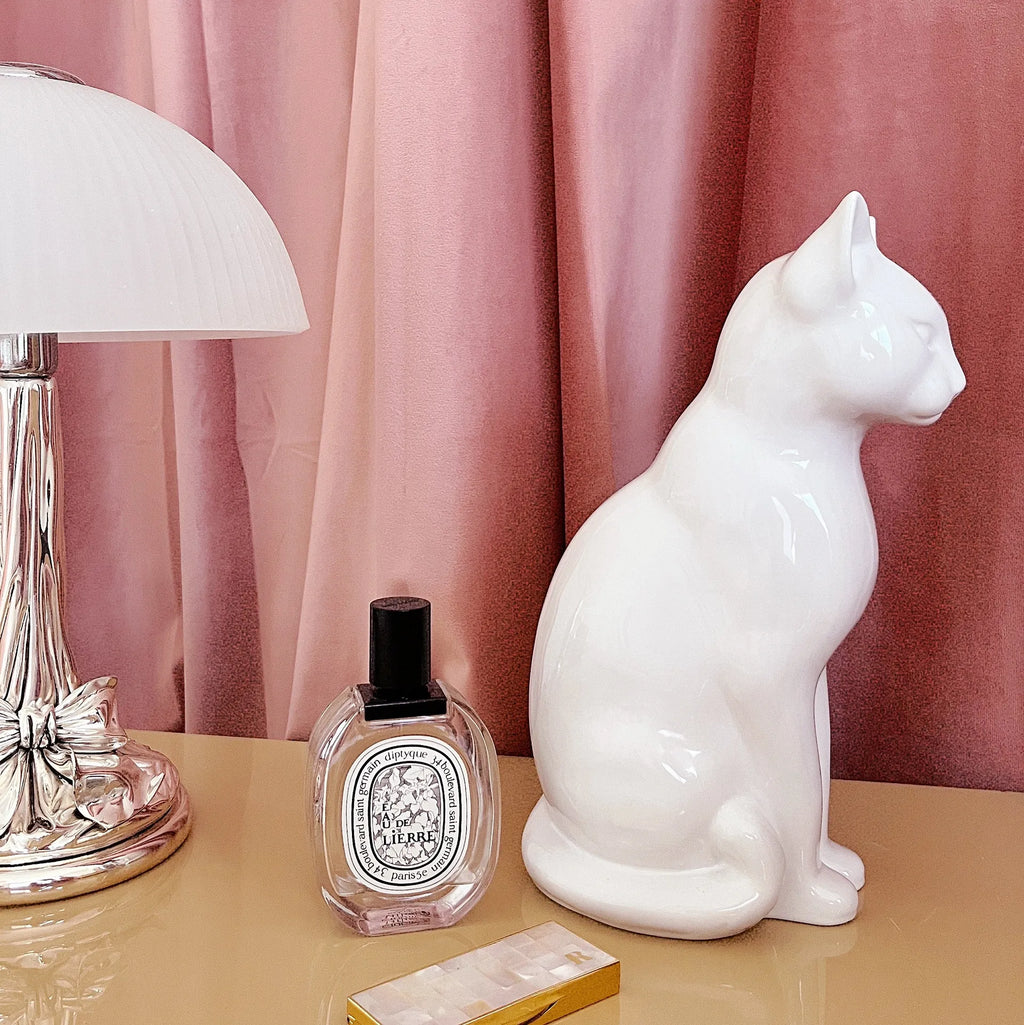 Chat en porcelaine blanc – Années 70 - Club Barbara