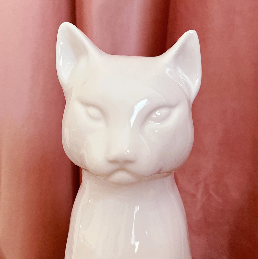 Chat en porcelaine blanc – Années 70 - Club Barbara