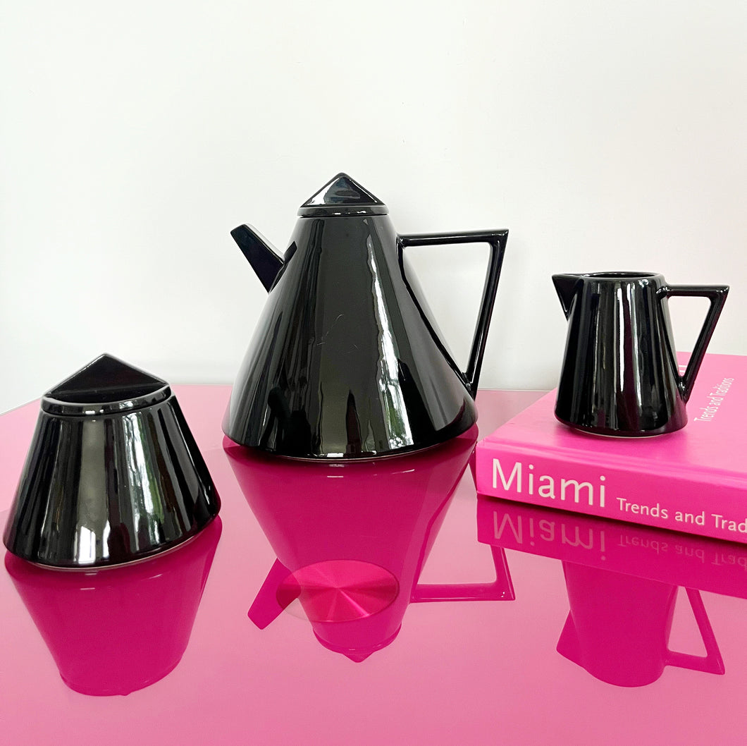 Memphis Design Vintage Black Teapot