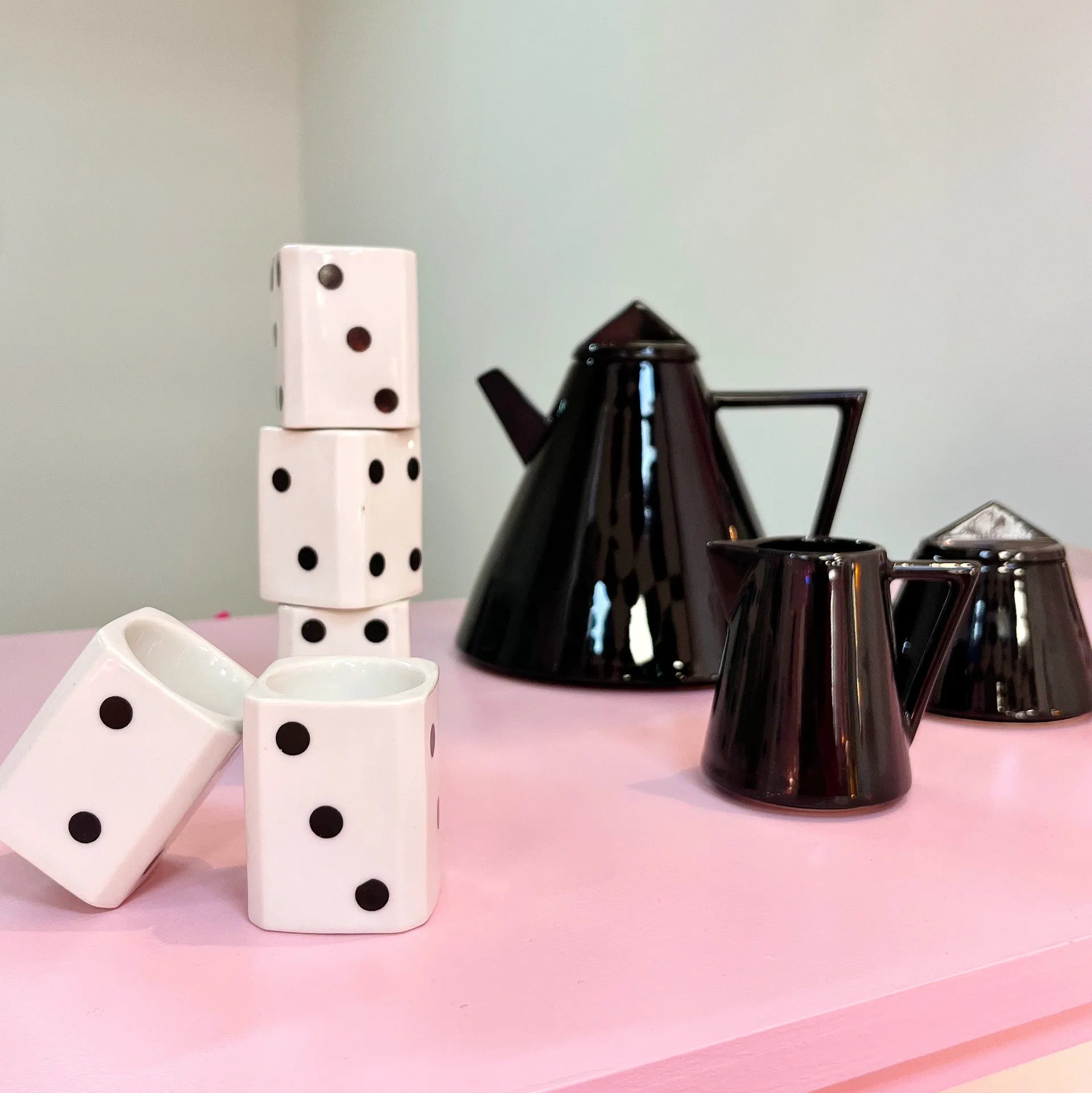 Coquetiers porcelaine dominos - Club Barbara