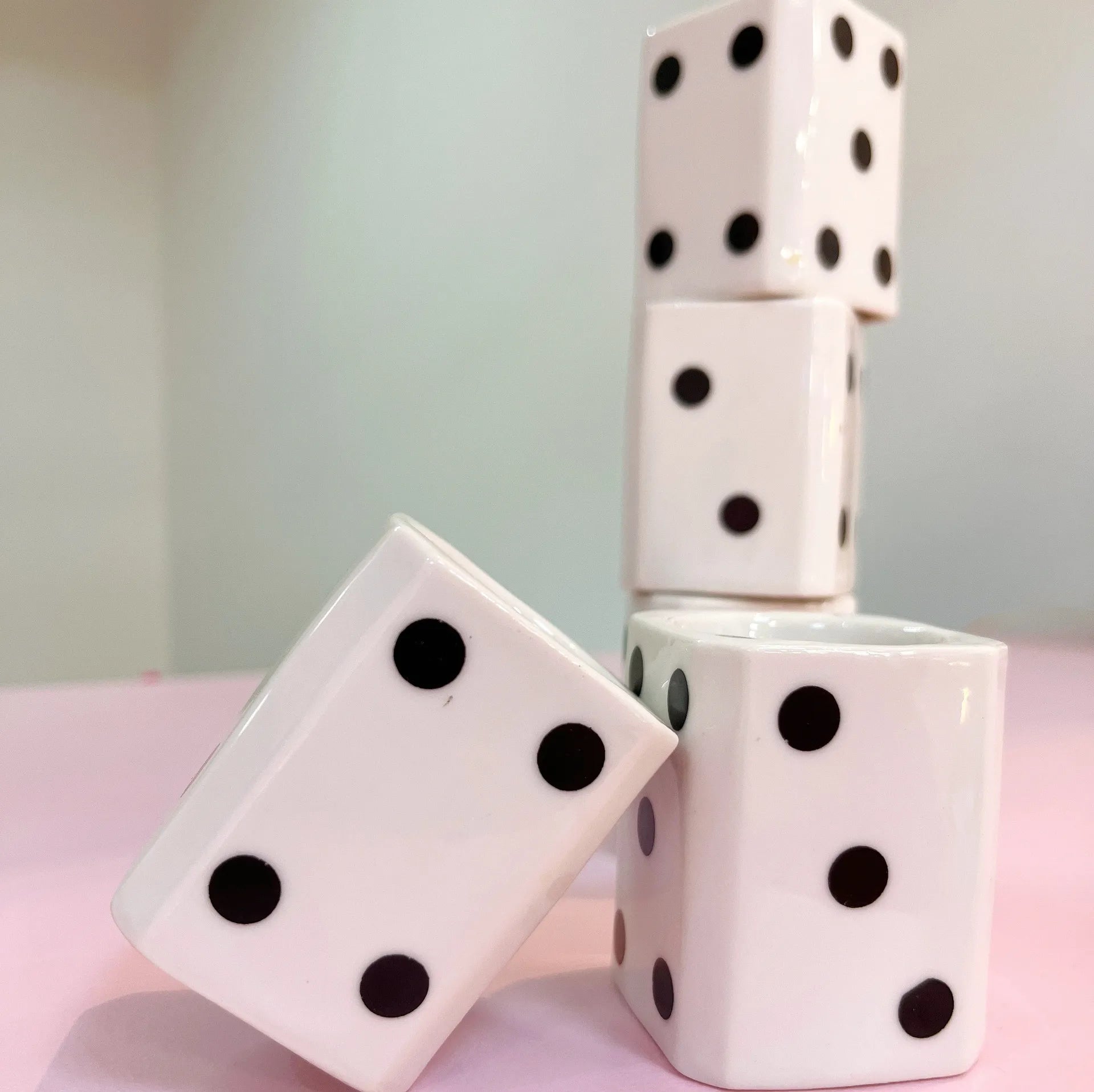 Coquetiers porcelaine dominos - Club Barbara