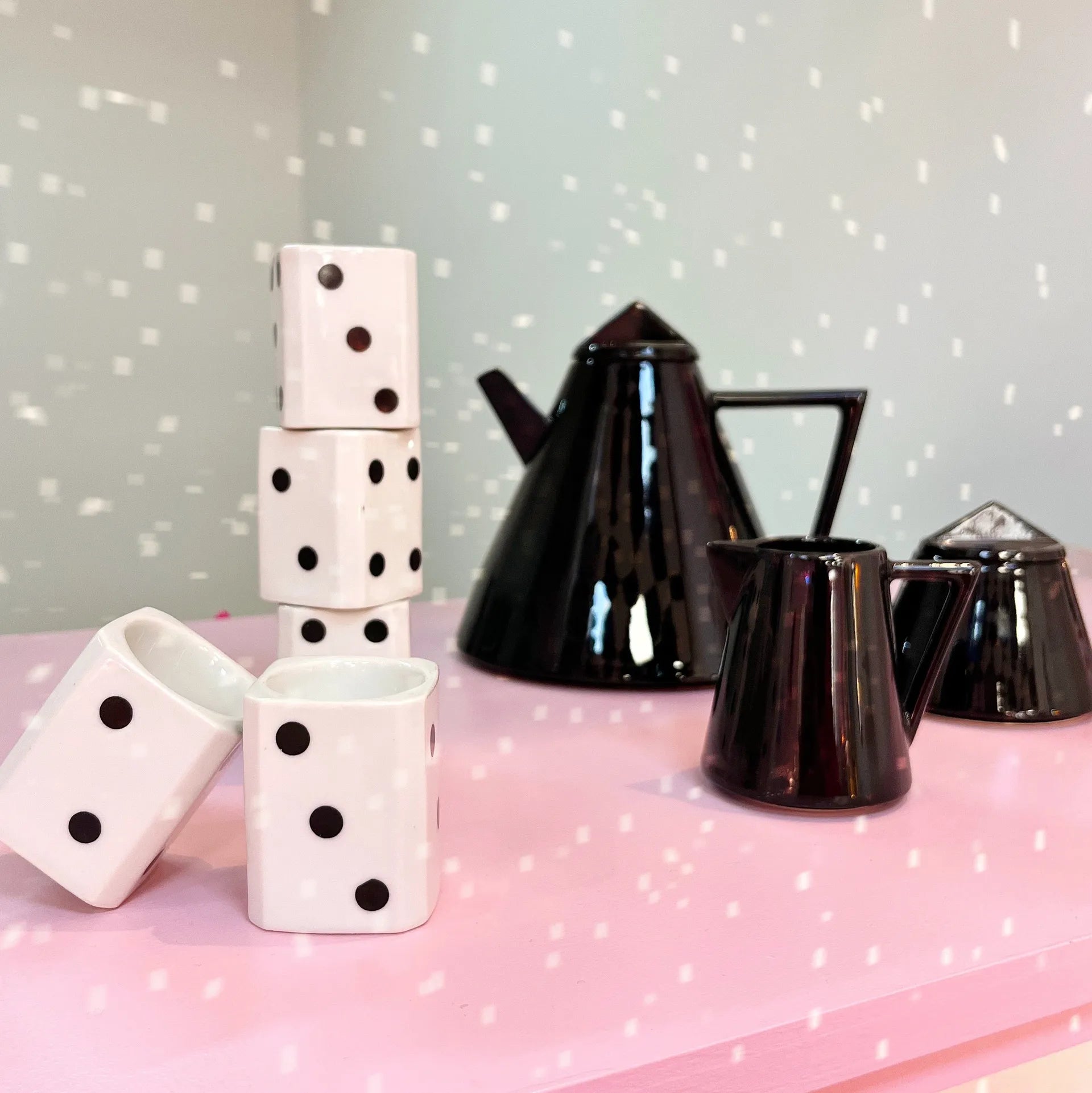 Coquetiers porcelaine dominos - Club Barbara