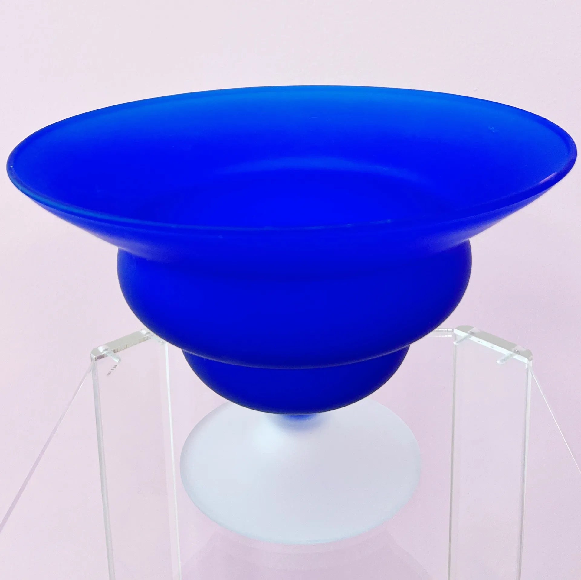 Coupe blue wavy 80s - Club Barbara