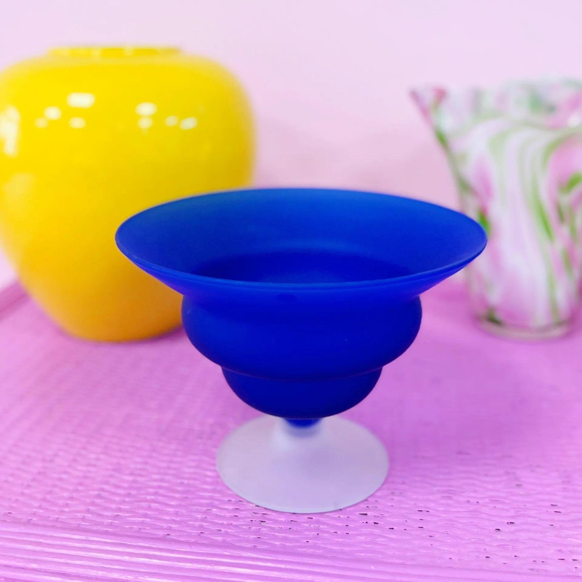 Coupe blue wavy 80s - Club Barbara