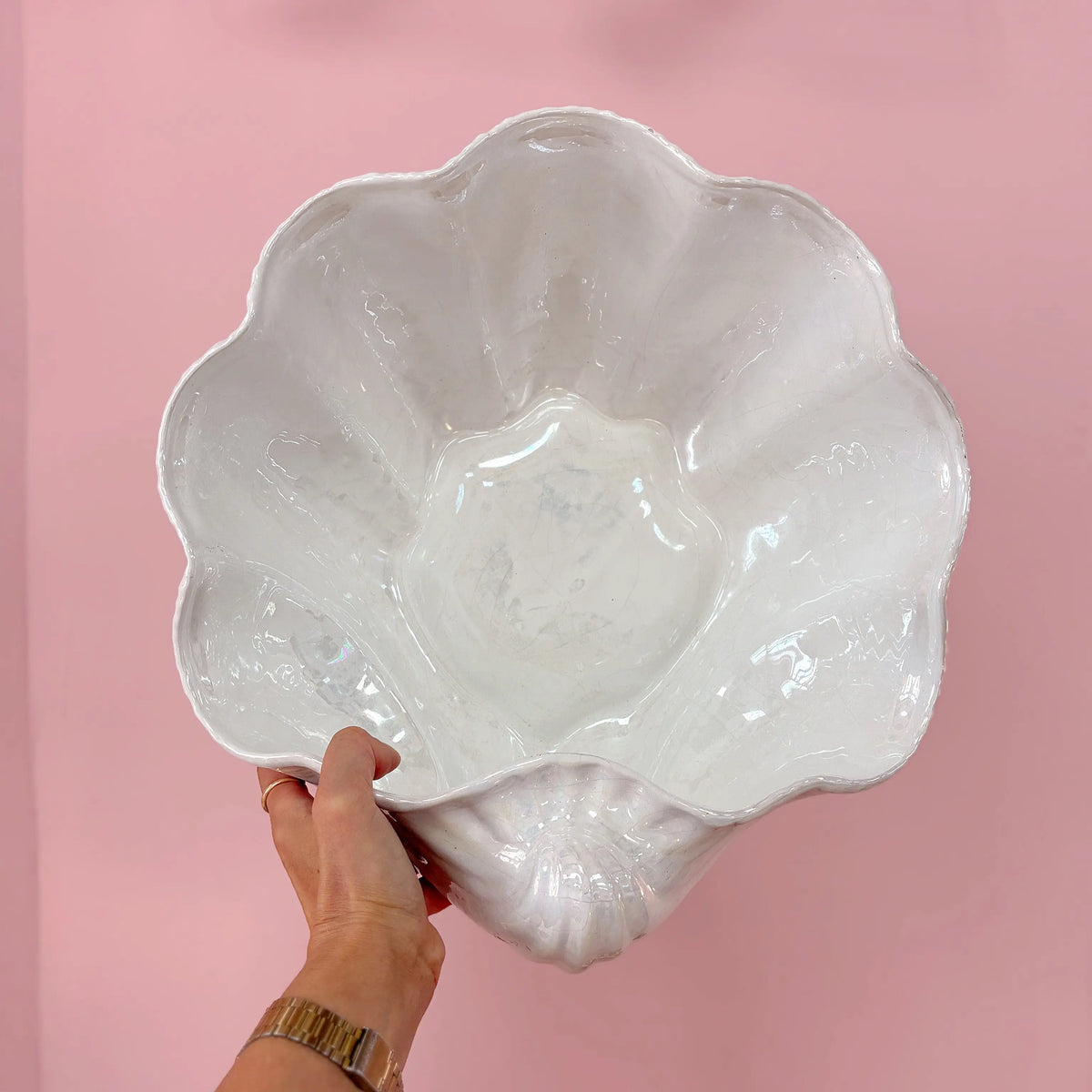 Grande coupe coquillage vintage en céramique italienne irisée, Bassano, années 80