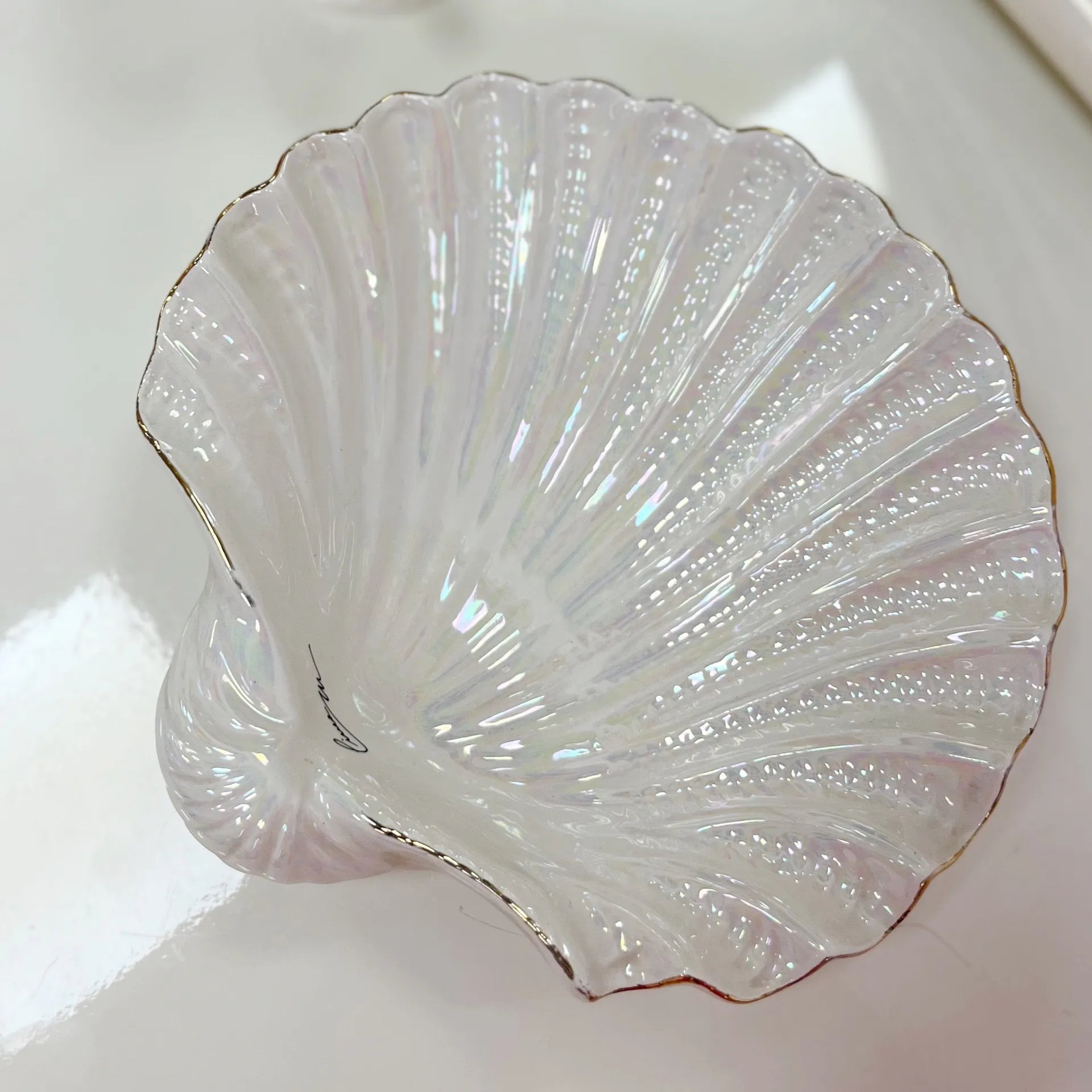 Coupe coquillage iridescente et dorures, années 70 - Club Barbara
