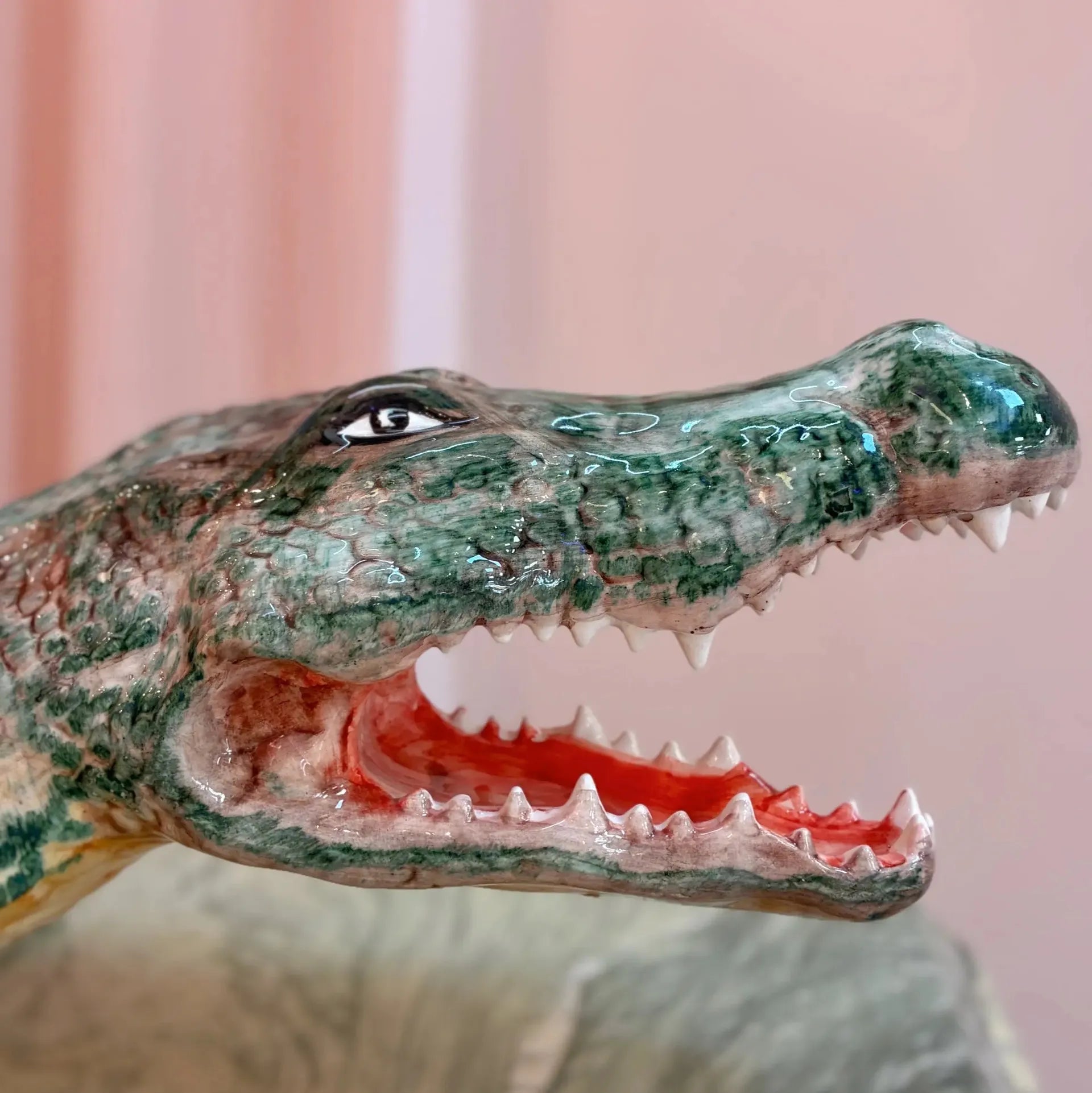 Crocodile vintage en céramique italienne, atelier Bassano del Grappa, années 70-80 - Club Barbara