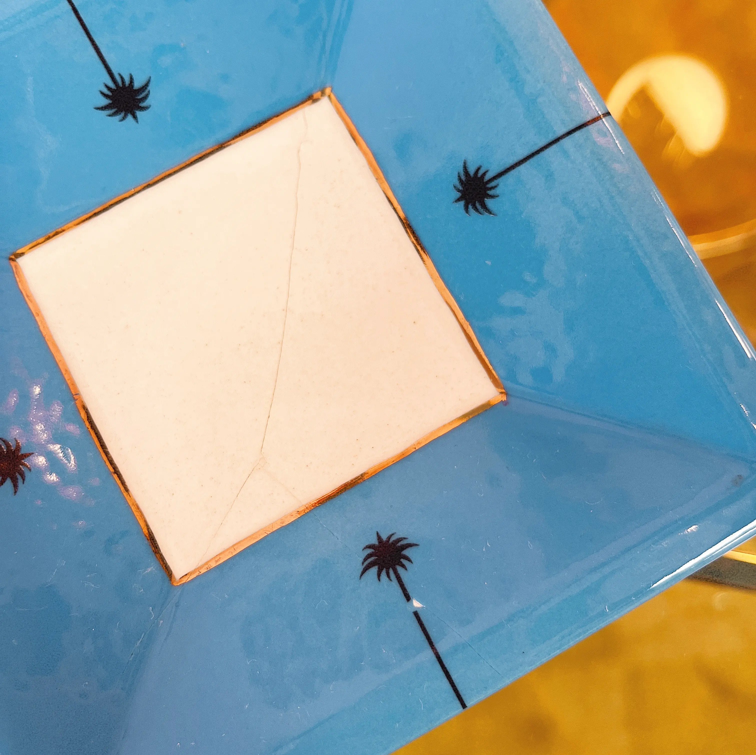 Décor palmier et lune sur vaisselle vintage italienne années 80 Club Barbara