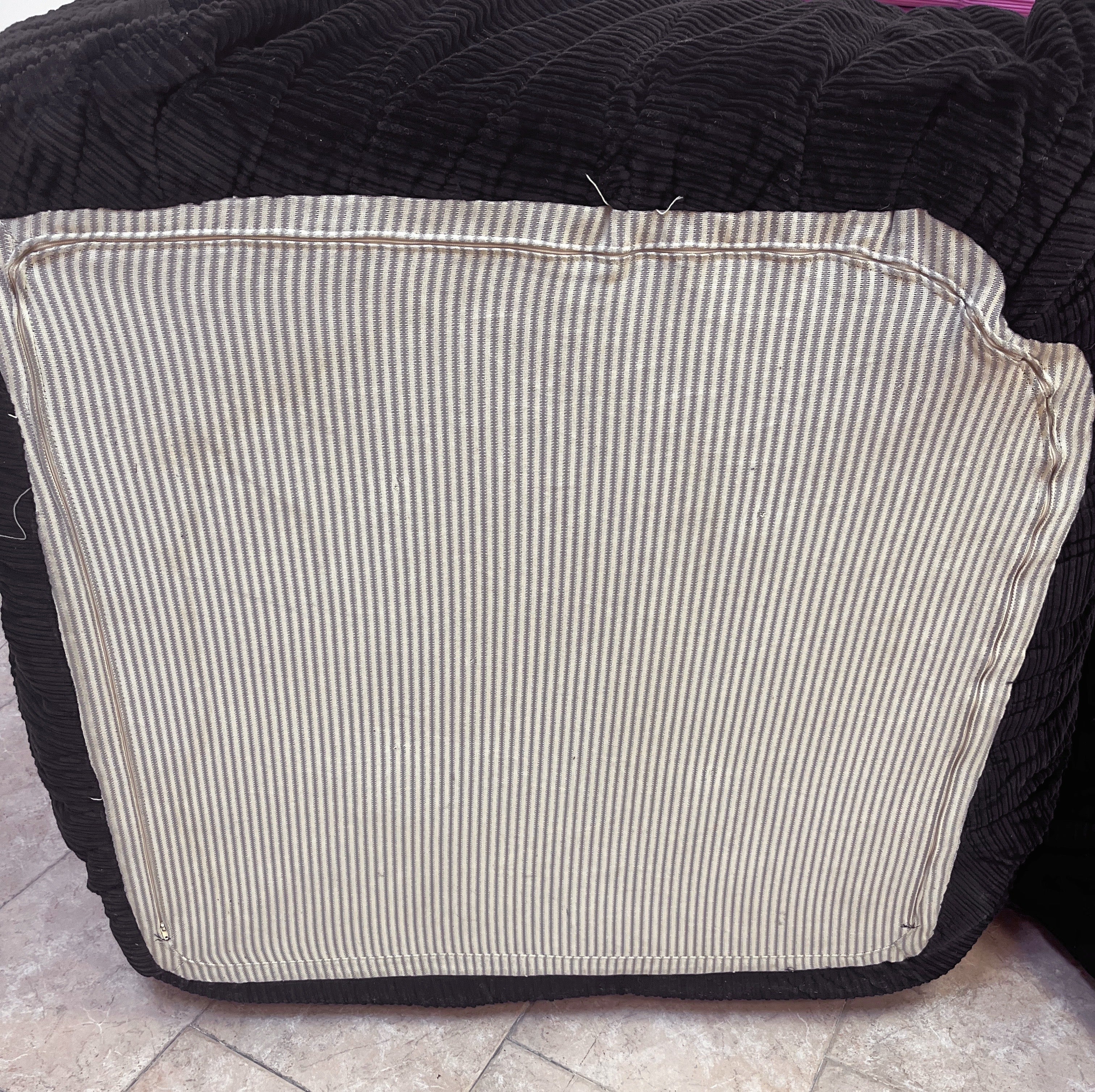 Togo vintage 70’s en velours côtelé noir, Module d’angle