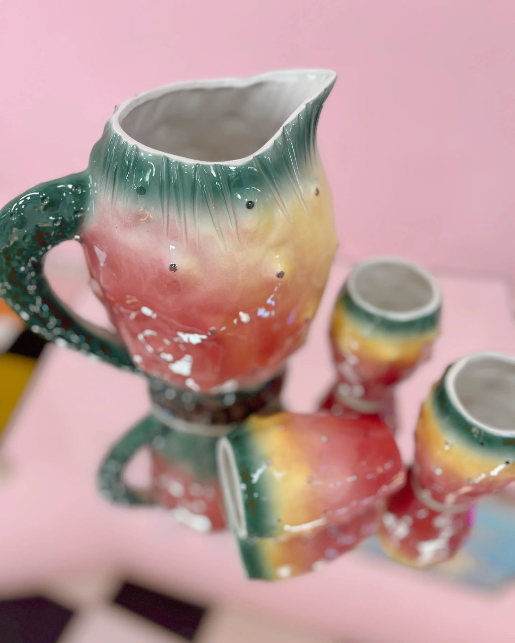 Service en céramique sicilienne figuier de Barbarie, pichet et gobelets, années 70