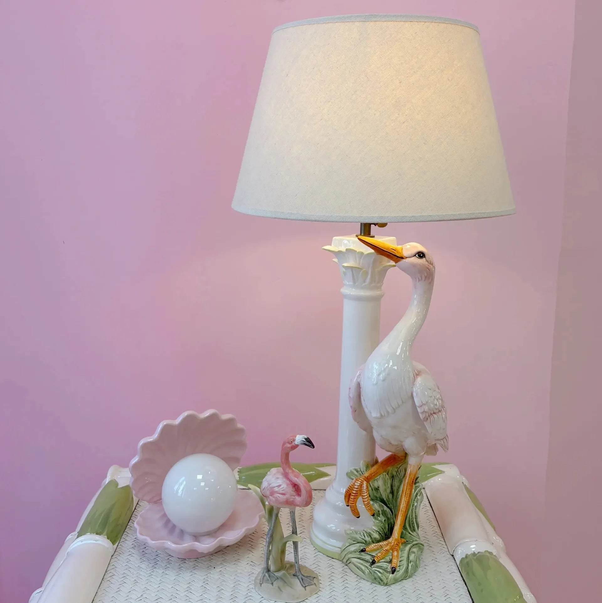 Grande lampe oiseau rose en céramique italienne signée Chaumette Paris, années 70 - Club Barbara