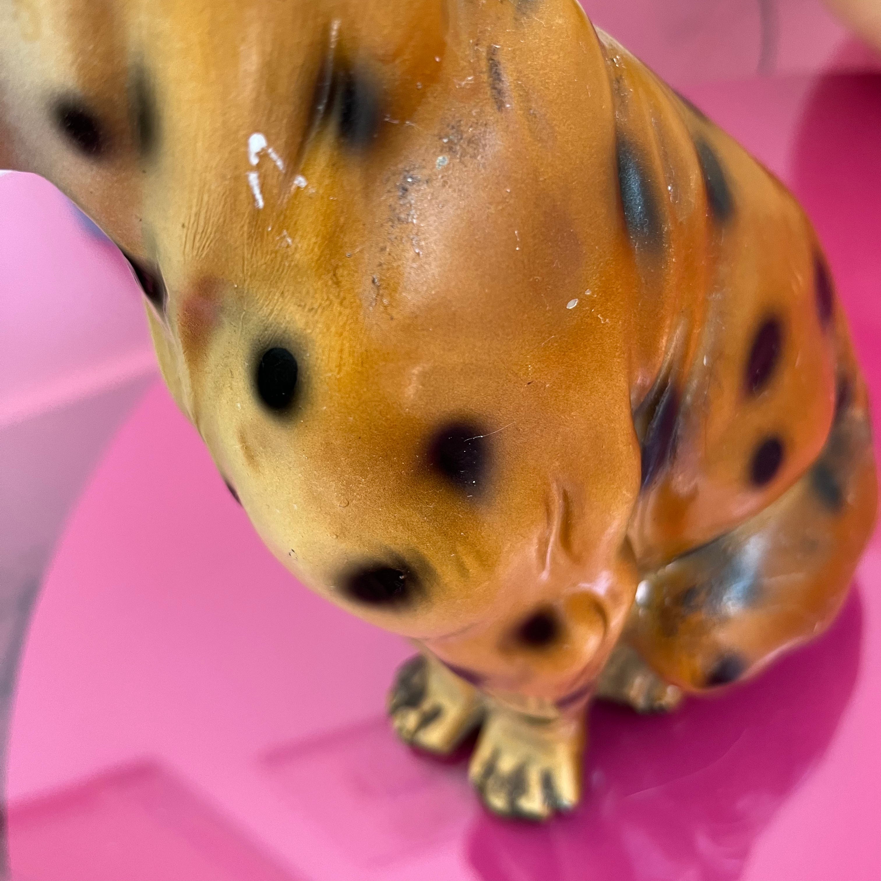 Félin en céramique