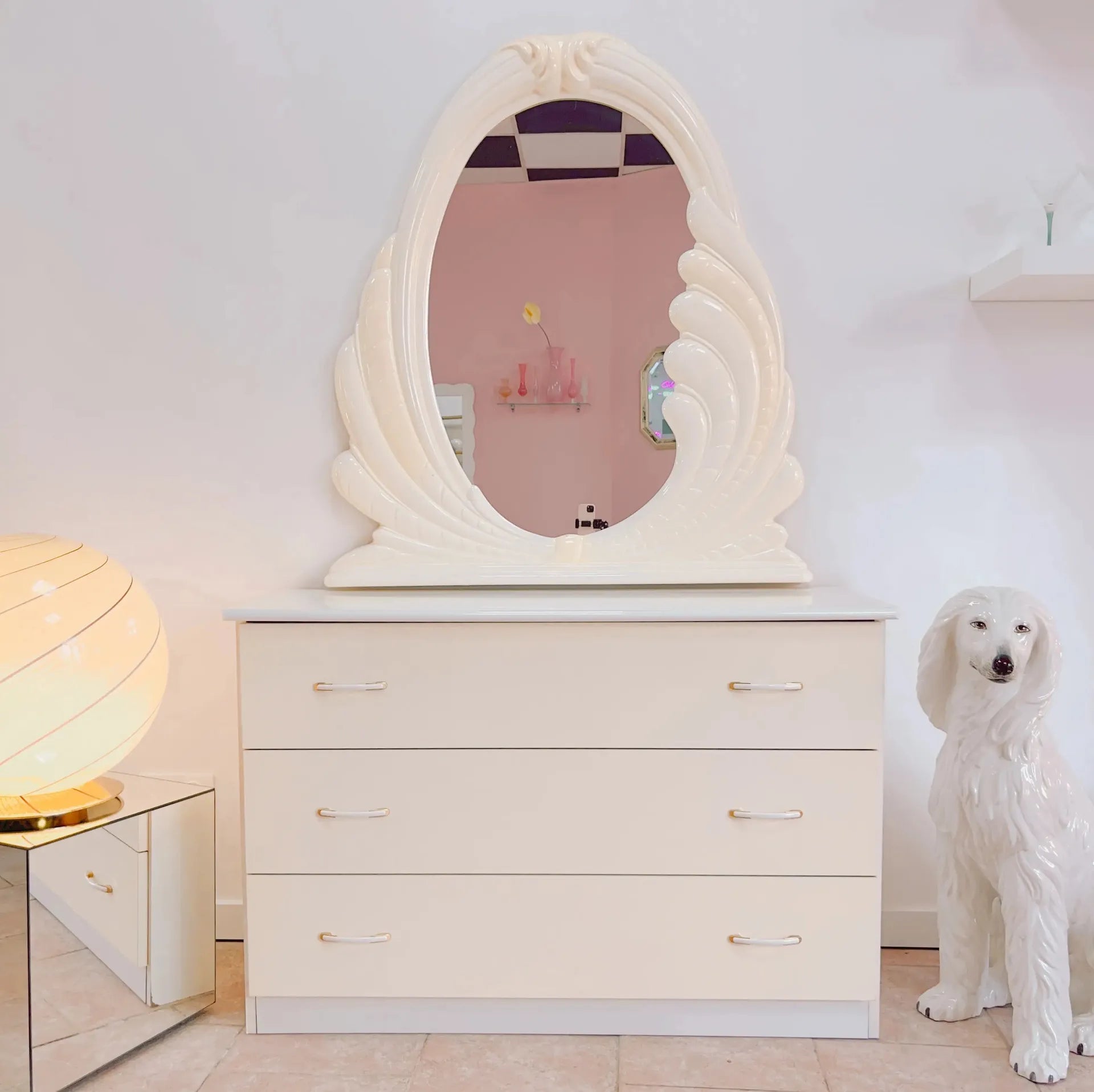 Ivory lacquered shell mirror, 1980s, Italy - Club Barbara