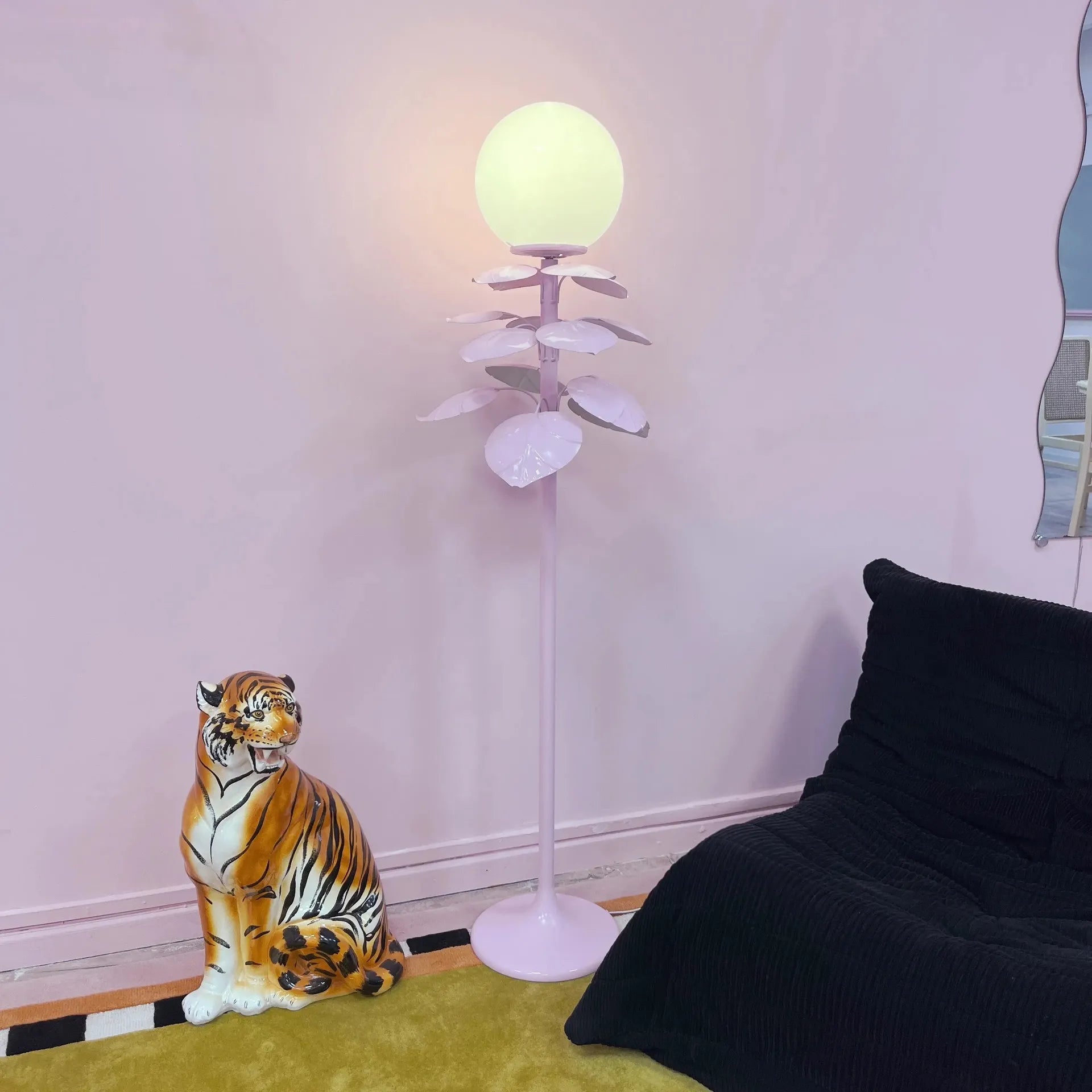 Lampadaire feuillage et globe opalin Sergio Terzani, années 70 - Club Barbara