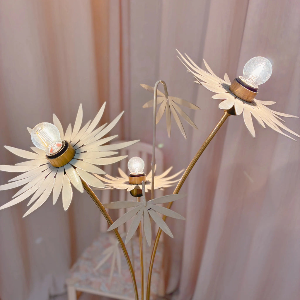 Lampadaire fleurs vintage en laiton doré, 3 lumières, Italie, années 70