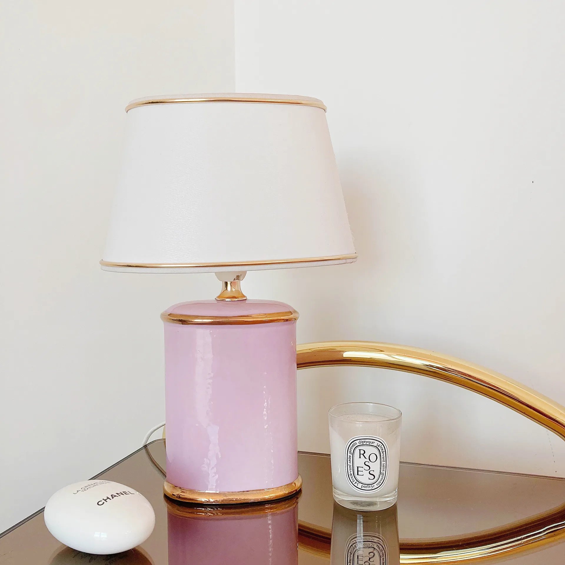 Lampe Art Deco rose et dorée - Club Barbara