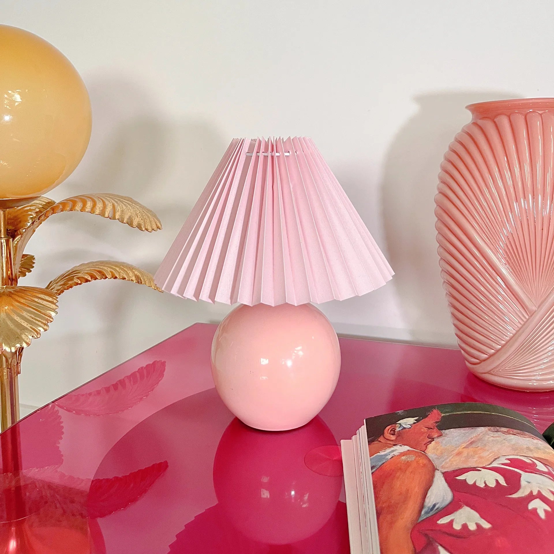Lampe boule retro 80 peach - Club Barbara