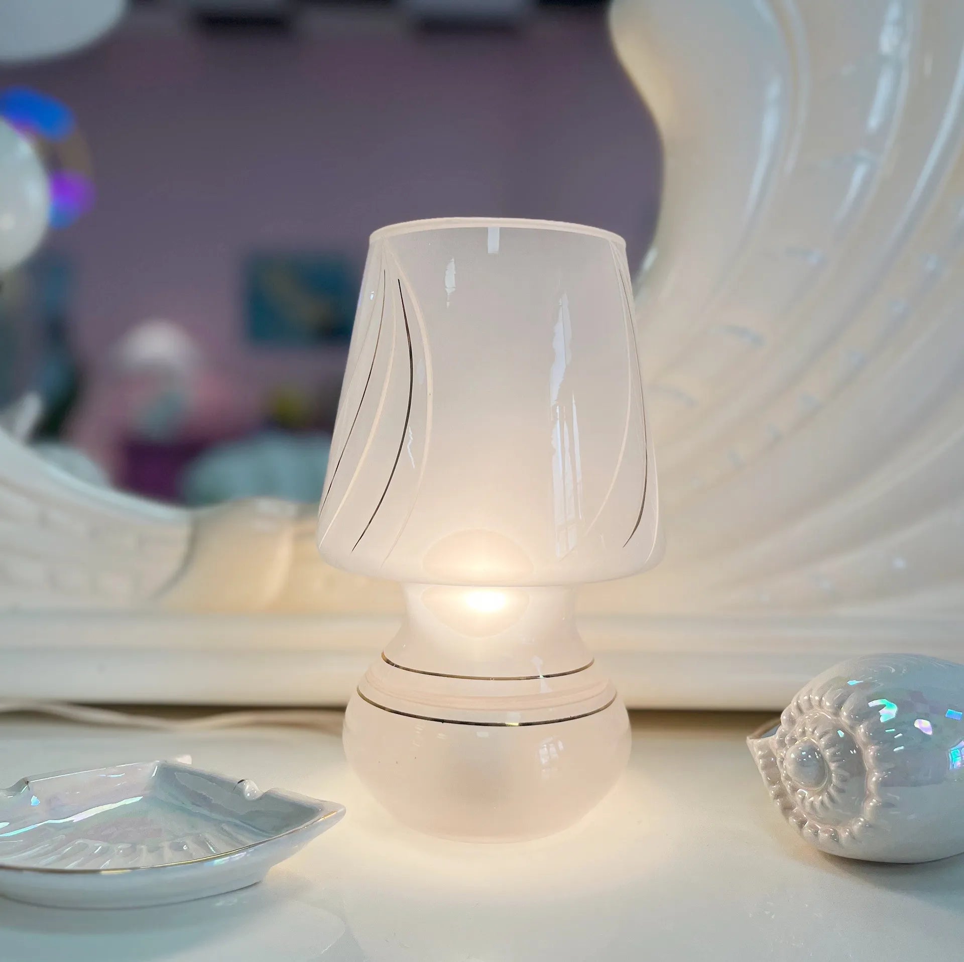 Lampe champignon dorée vintage - Club Barbara
