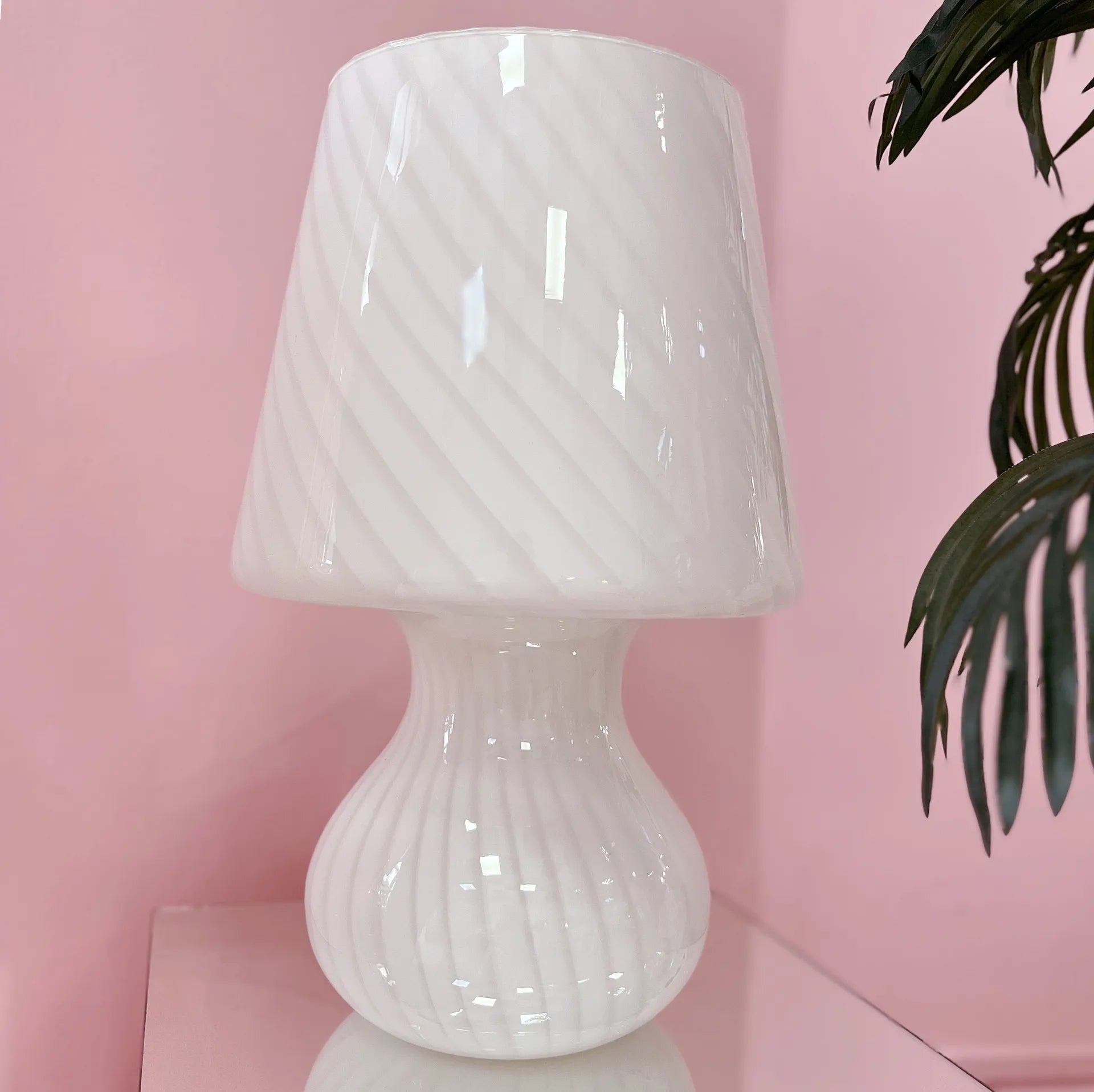 Lampe champignon Murano XL en verre soufflé lattimo torsadé - Club Barbara